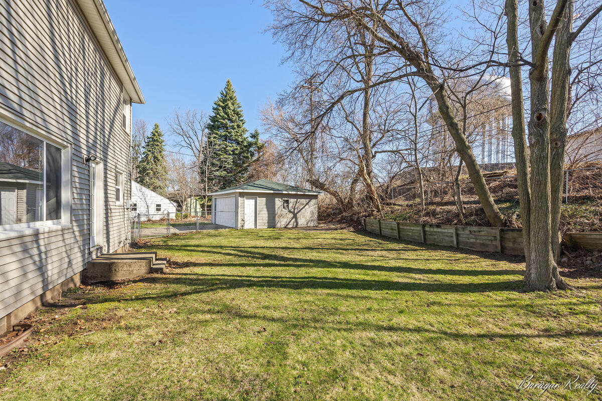 1080 Lockridge Drive NE Grand Rapids MI 49505