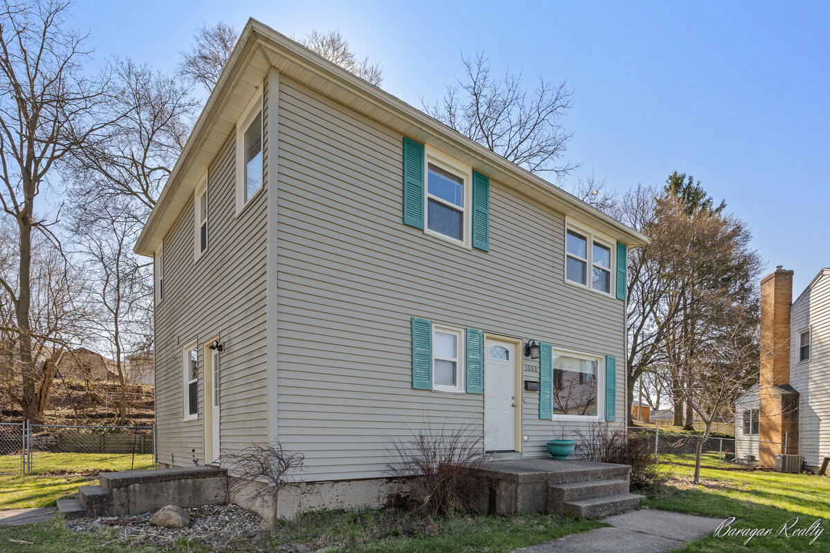 1080 Lockridge Drive NE Grand Rapids MI 49505