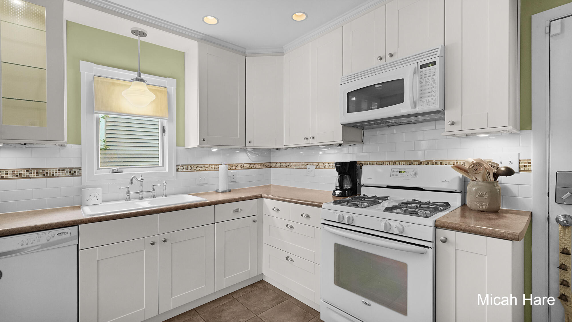 1340 Giddings Avenue SE Grand Rapids MI 49506