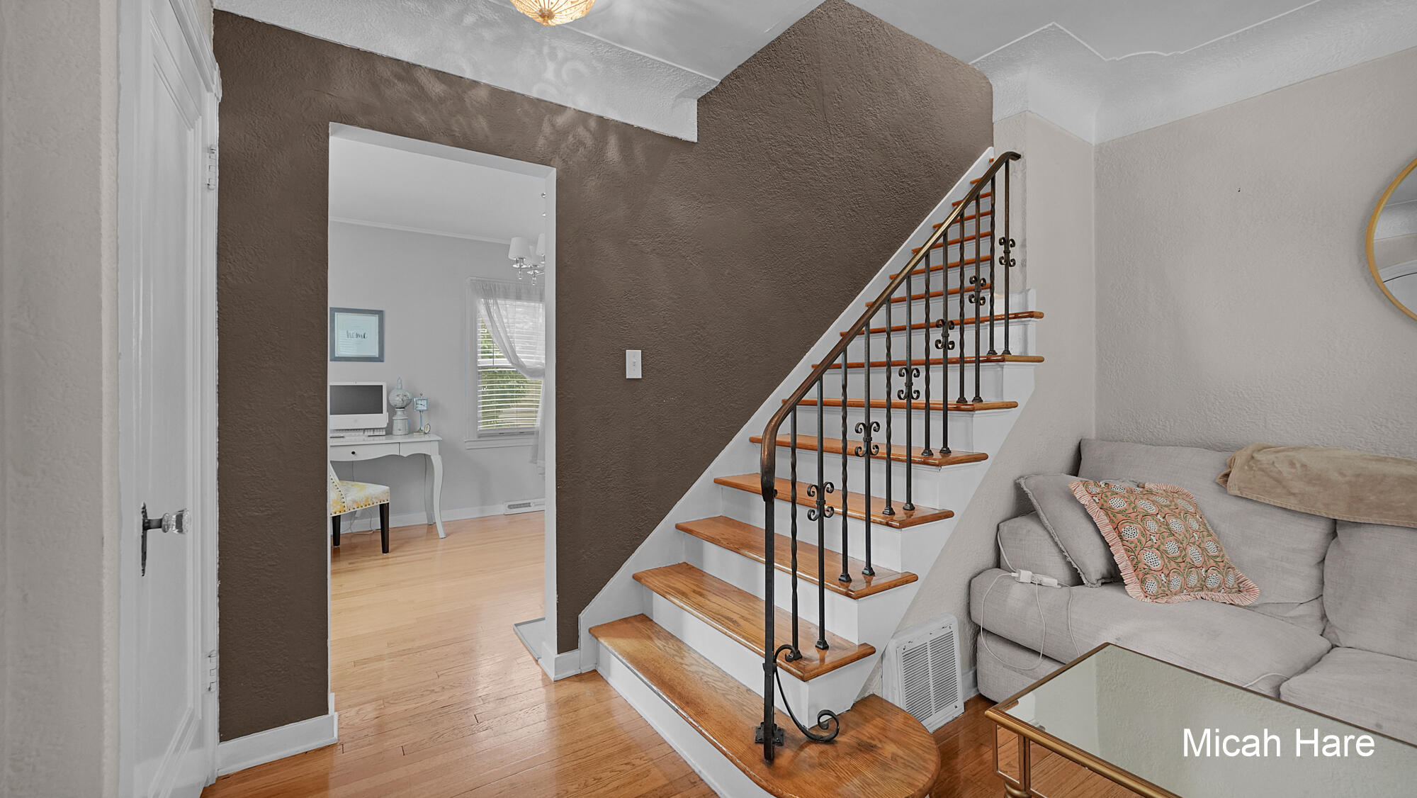 1340 Giddings Avenue SE Grand Rapids MI 49506