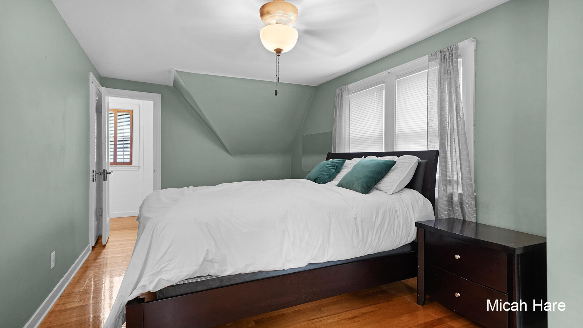 1340 Giddings Avenue SE Grand Rapids MI 49506