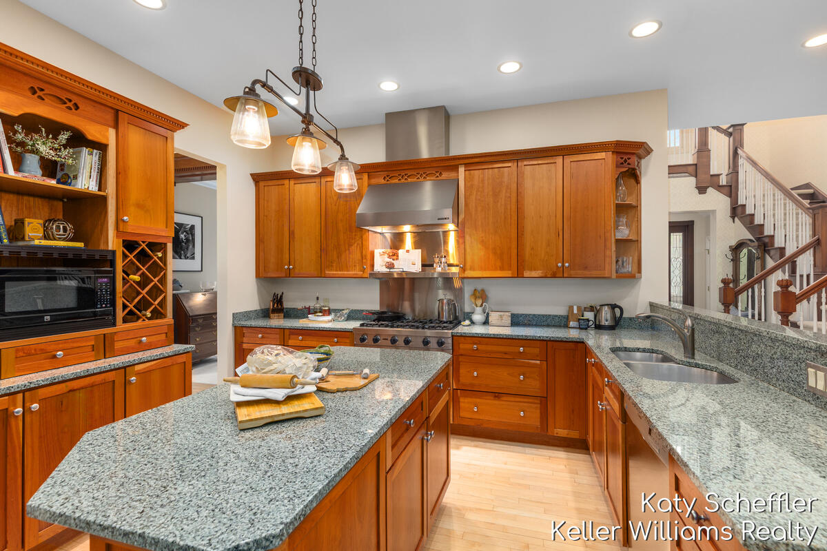 6157 Egypt Forest Road NE Rockford MI 49341