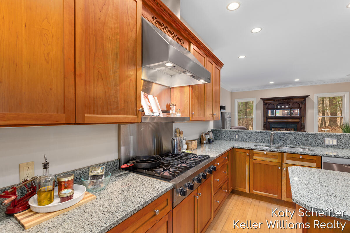 6157 Egypt Forest Road NE Rockford MI 49341