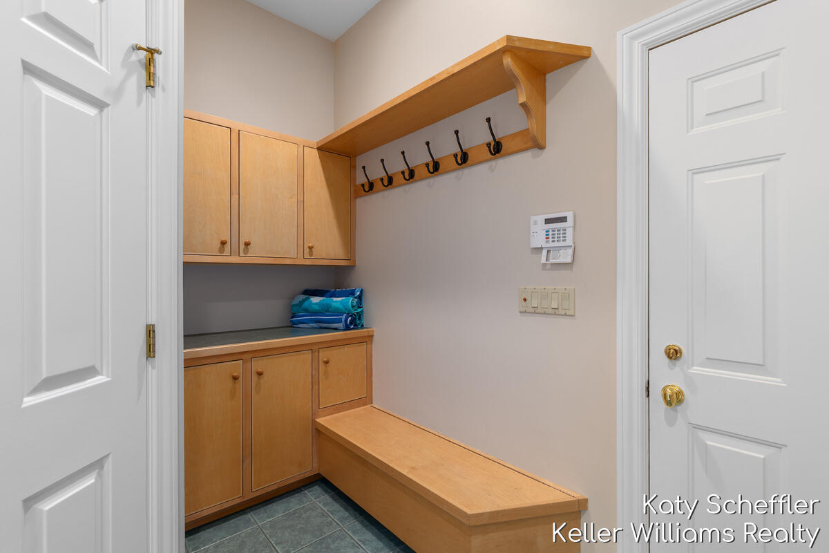 6157 Egypt Forest Road NE Rockford MI 49341