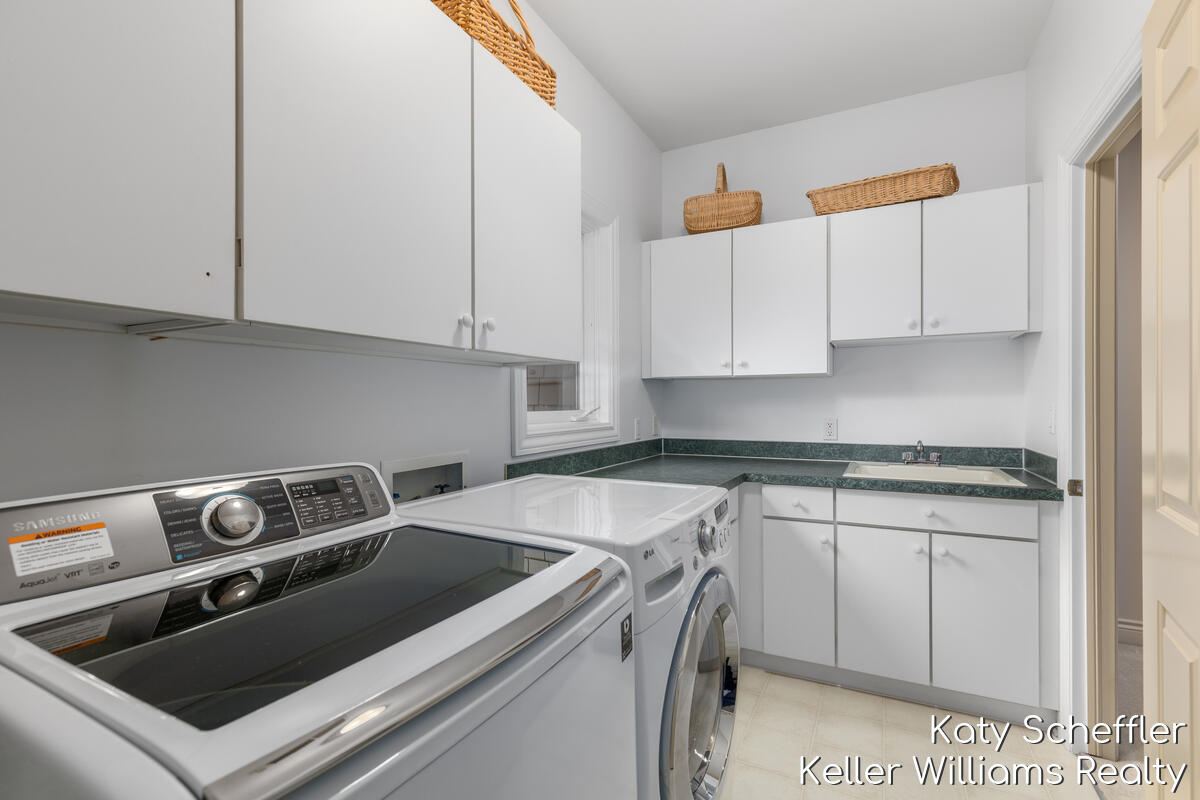 6157 Egypt Forest Road NE Rockford MI 49341
