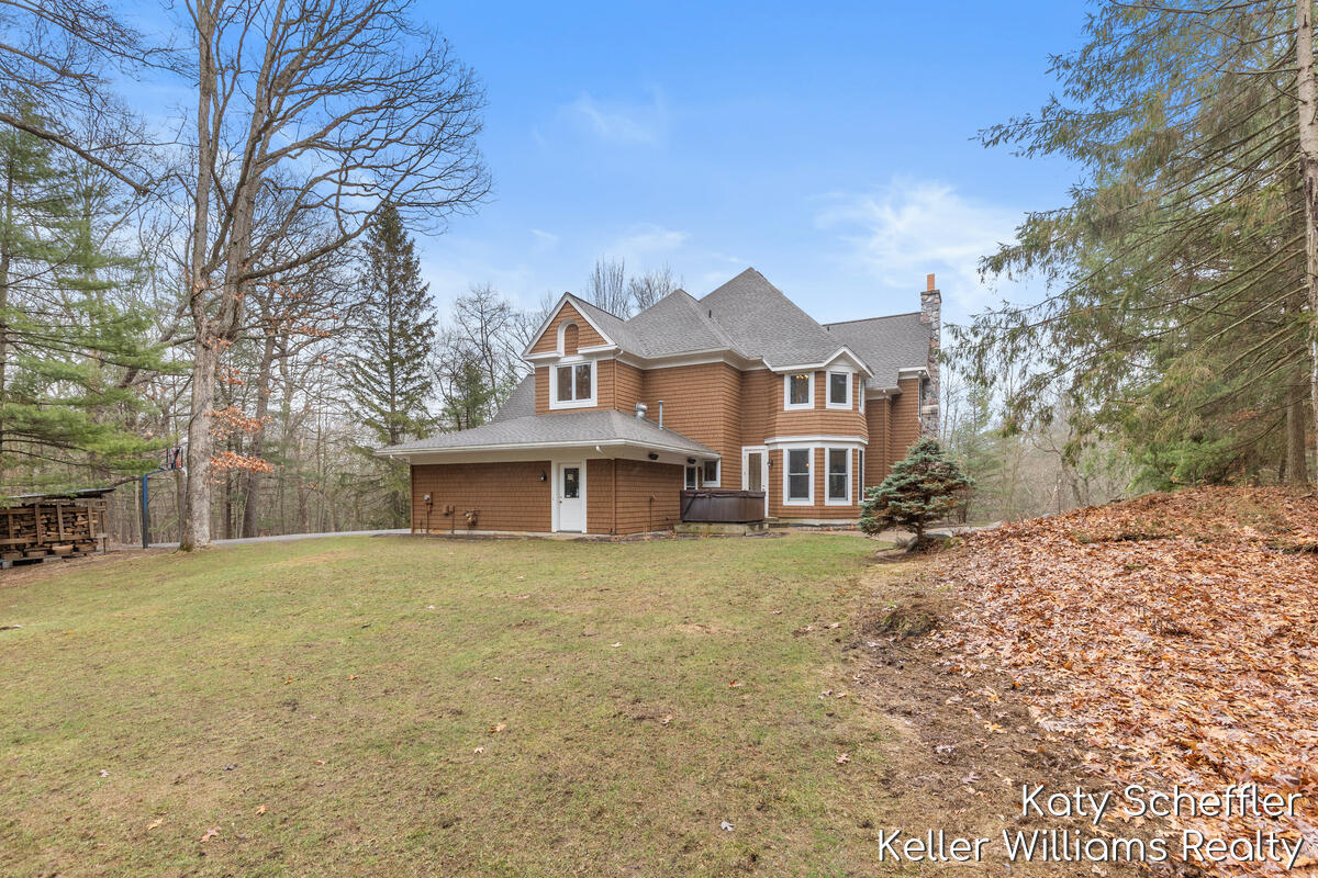 6157 Egypt Forest Road NE Rockford MI 49341