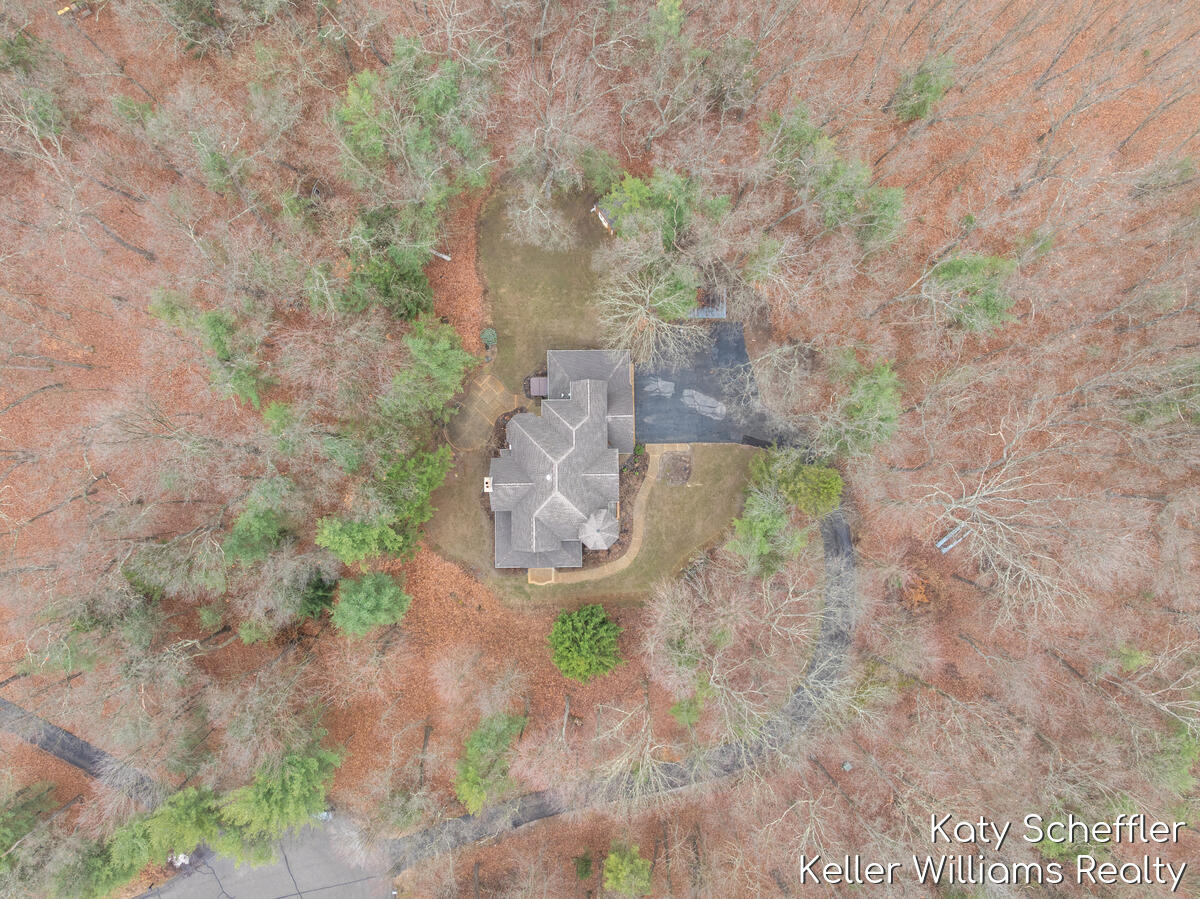 6157 Egypt Forest Road NE Rockford MI 49341