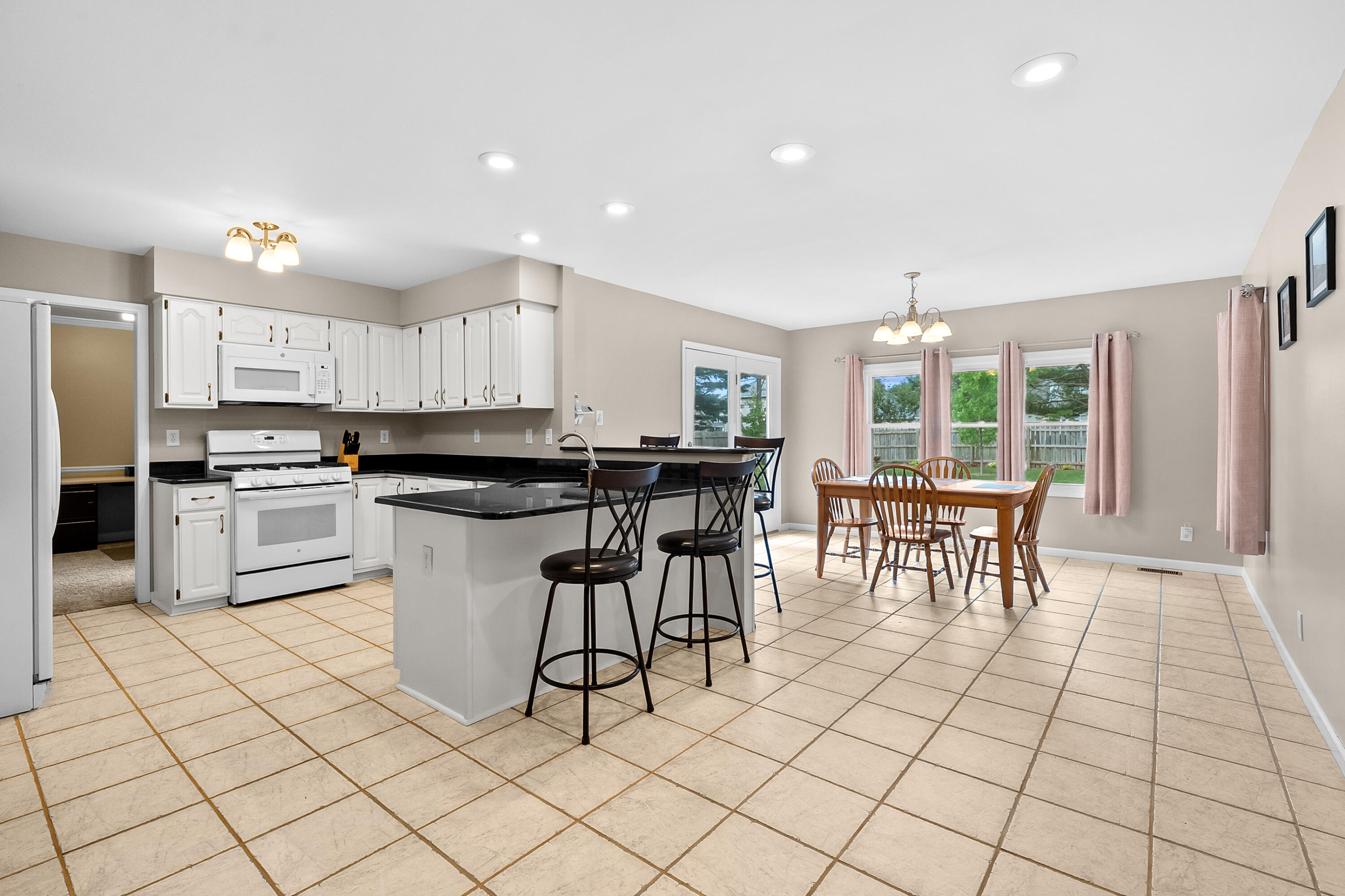 6118 Sablewood Circle Portage MI 49024