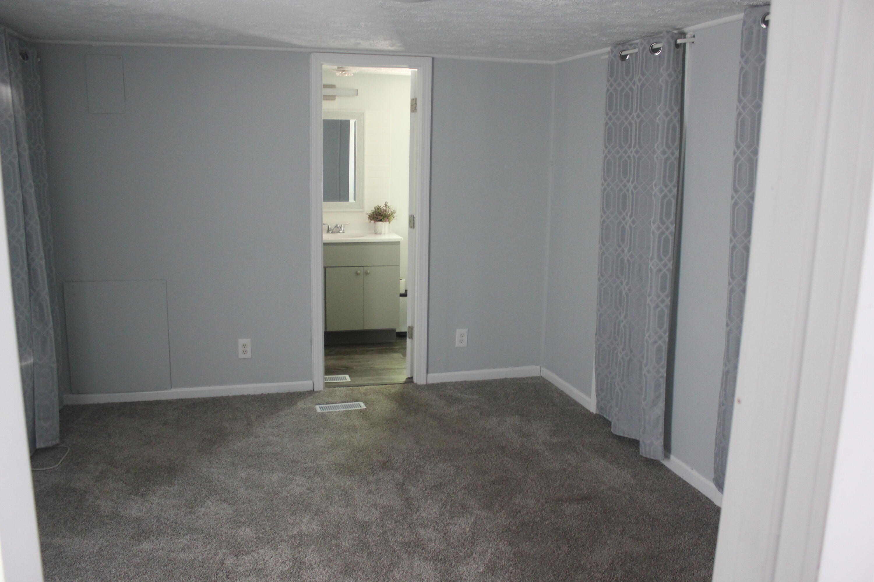 27 Inca Drive SW Grand Rapids MI 49548