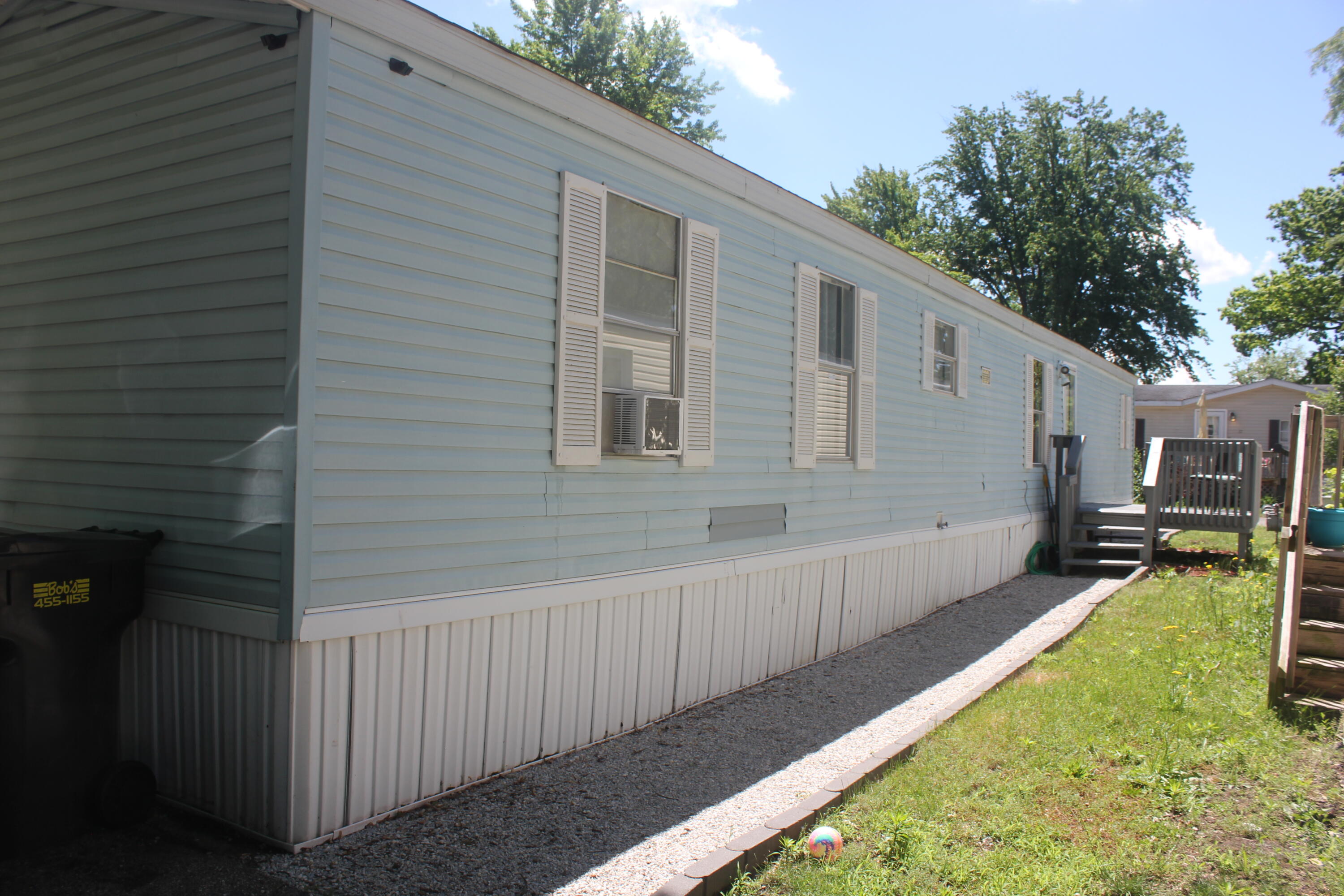 27 Inca Drive SW Grand Rapids MI 49548