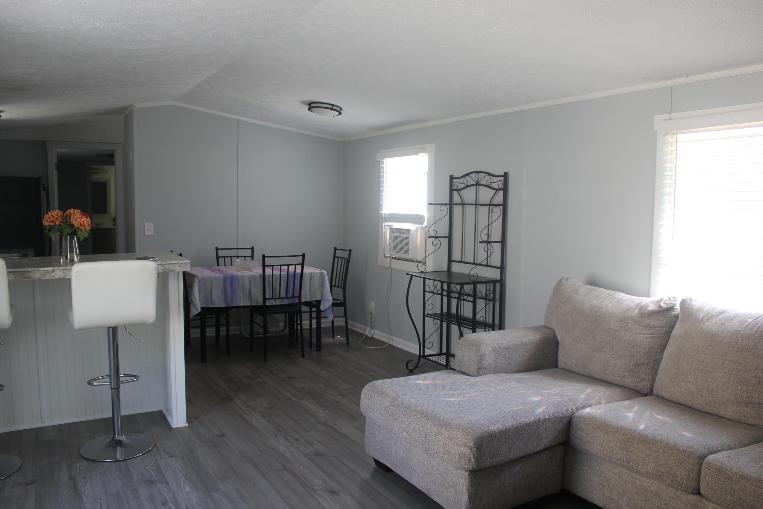 27 Inca Drive SW Grand Rapids MI 49548