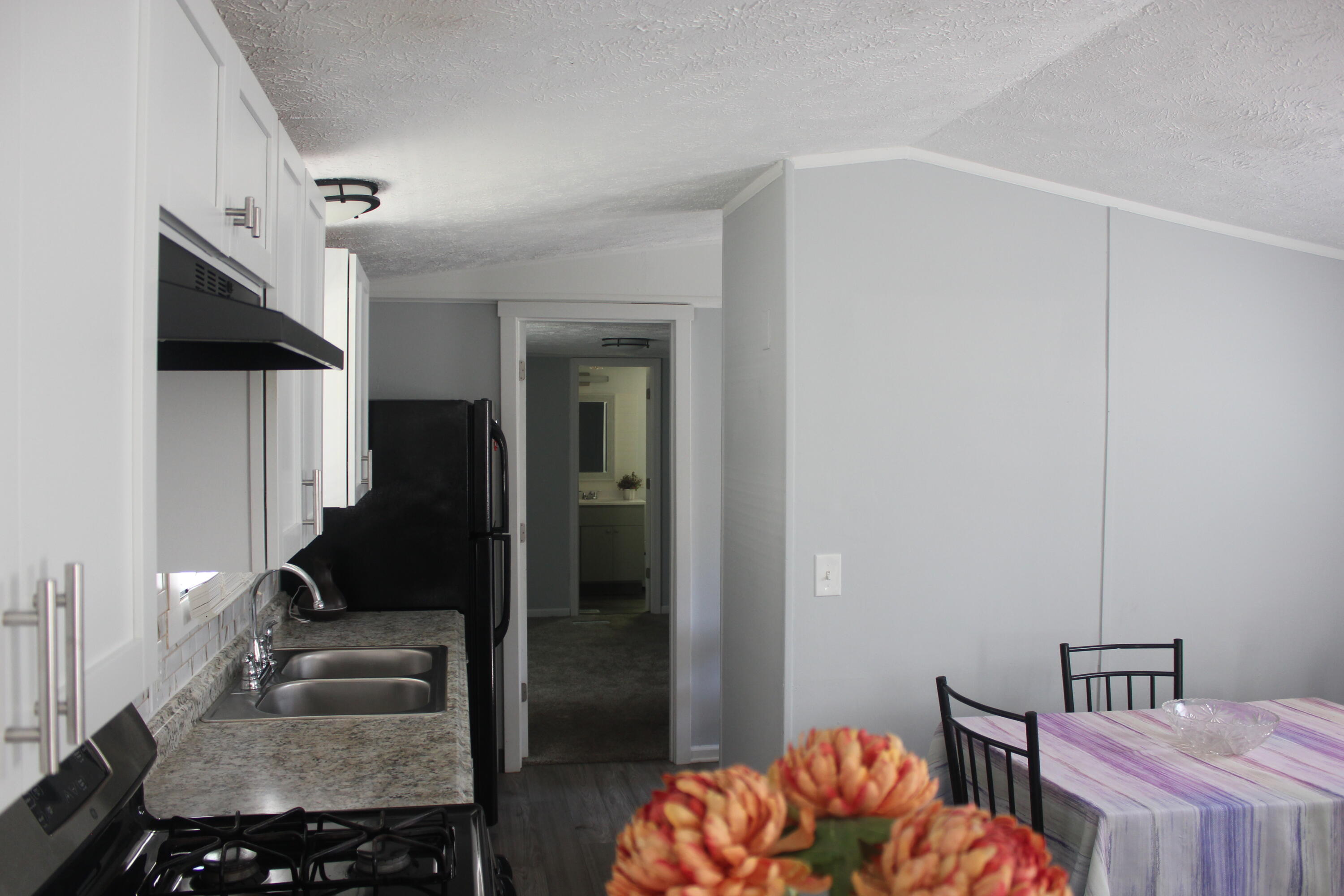 27 Inca Drive SW Grand Rapids MI 49548