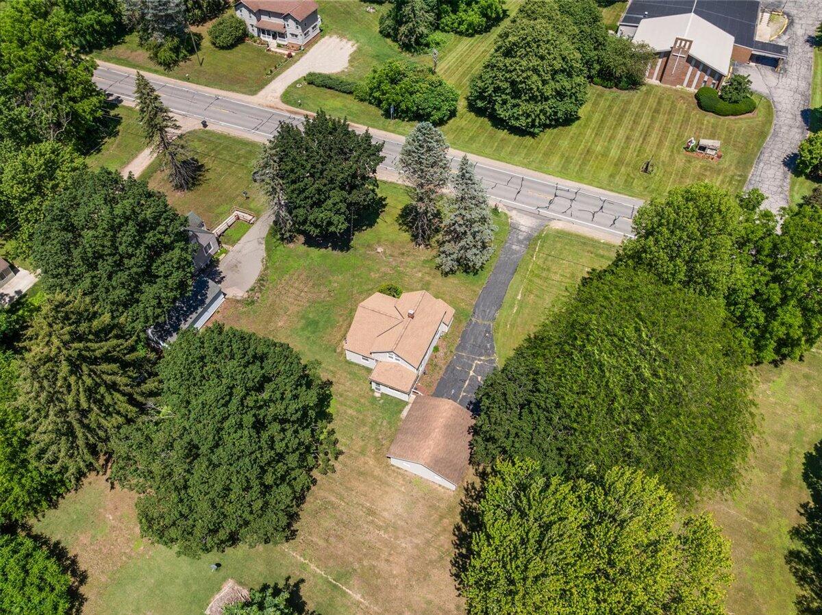 5830 124th Avenue Fennville MI 49408