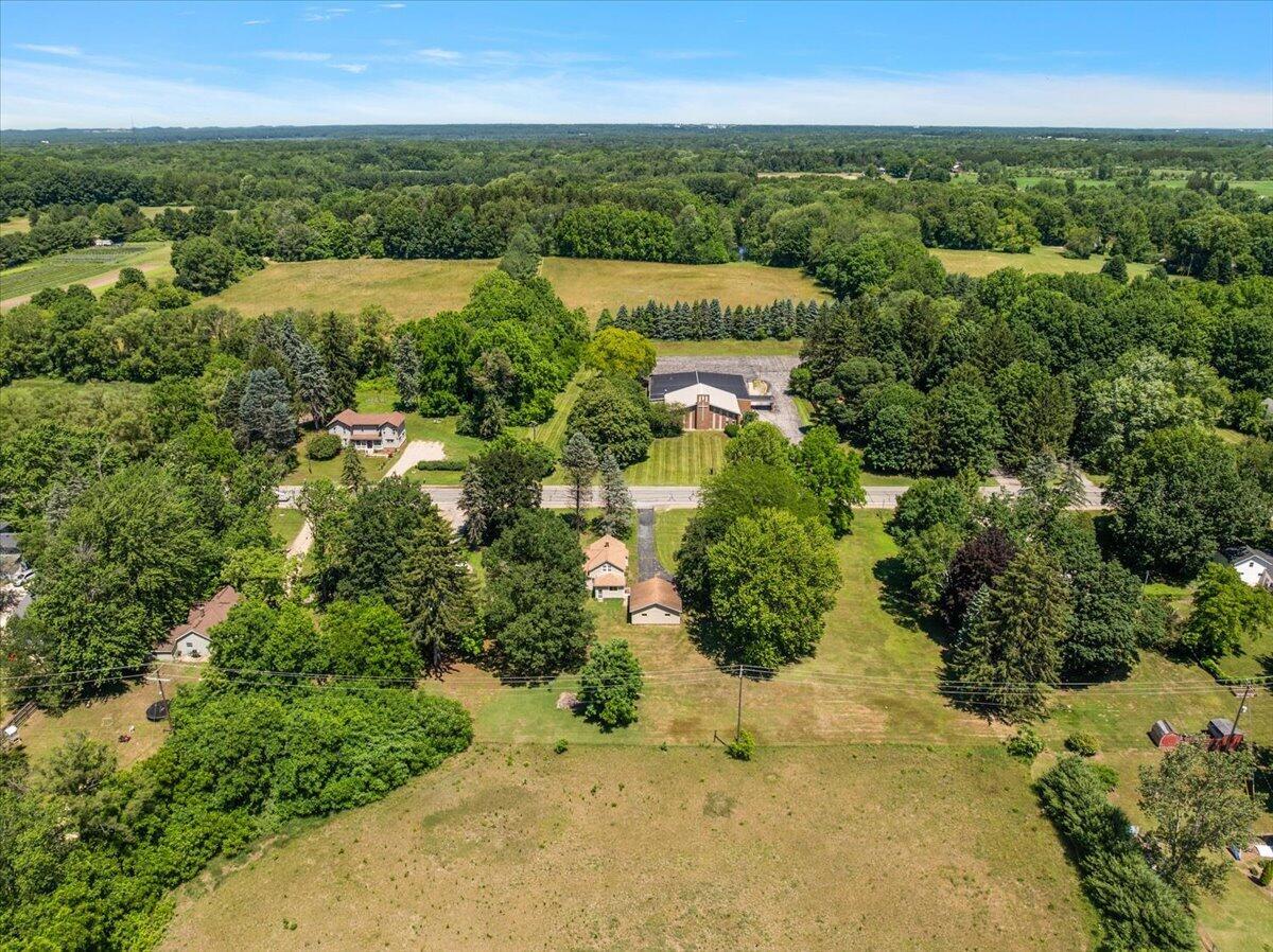 5830 124th Avenue Fennville MI 49408