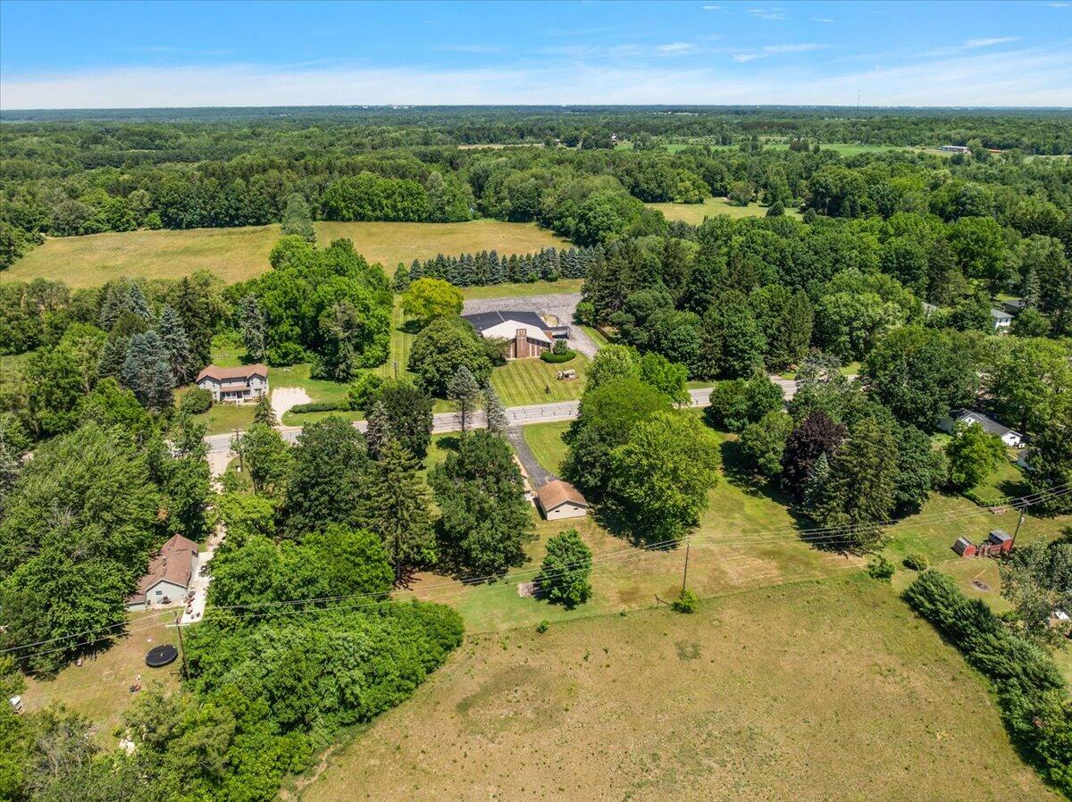 5830 124th Avenue Fennville MI 49408