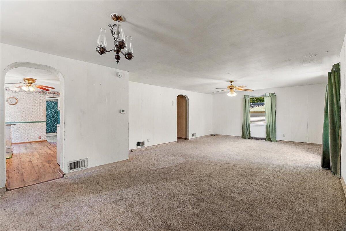 5830 124th Avenue Fennville MI 49408