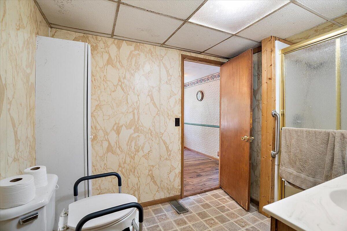 5830 124th Avenue Fennville MI 49408