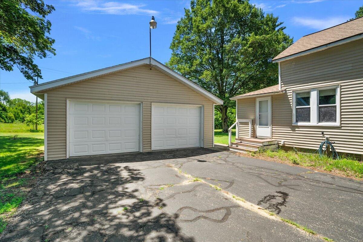 5830 124th Avenue Fennville MI 49408