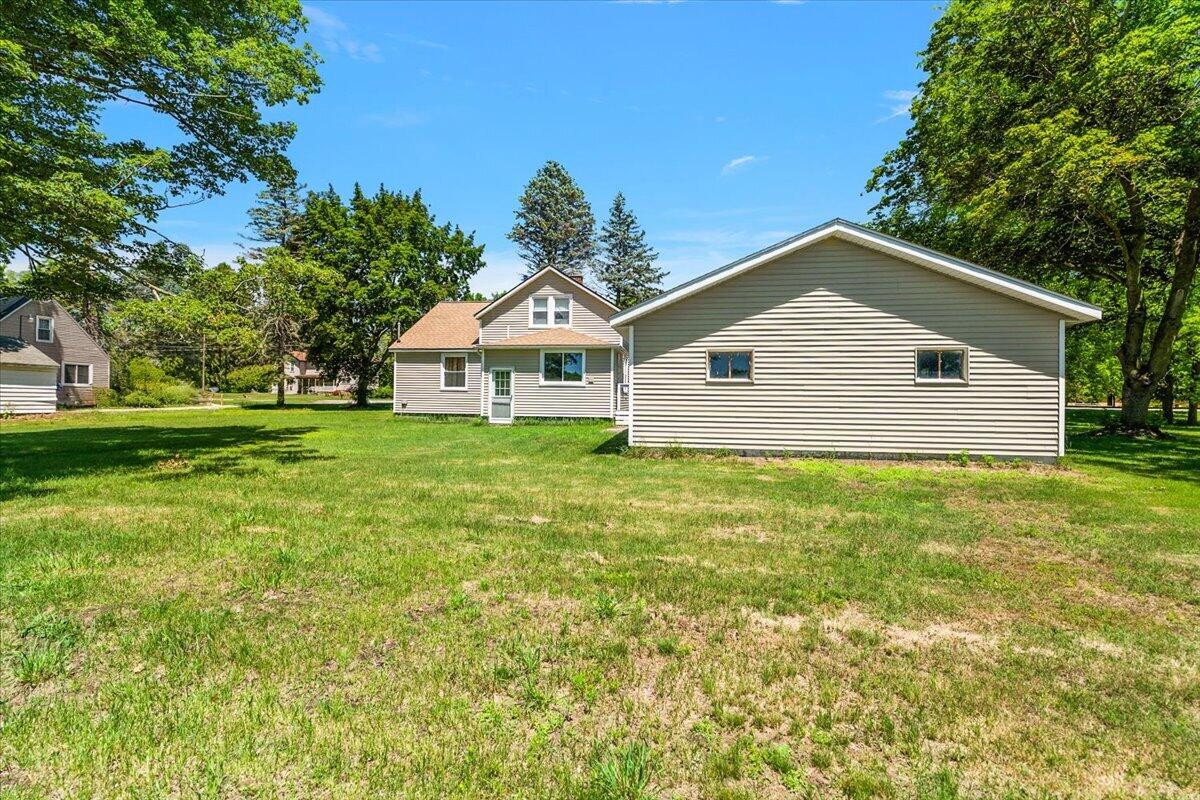 5830 124th Avenue Fennville MI 49408