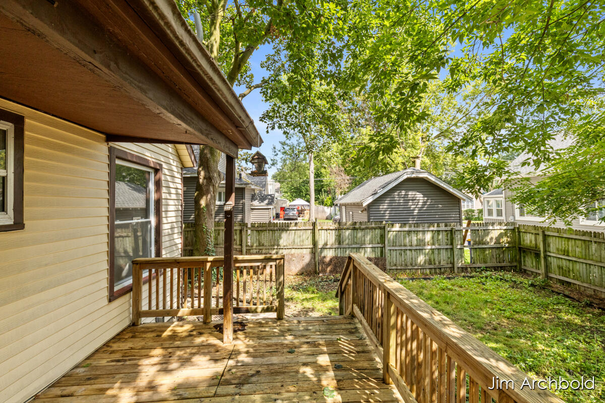 816 Jennette Avenue NW Grand Rapids MI 49504