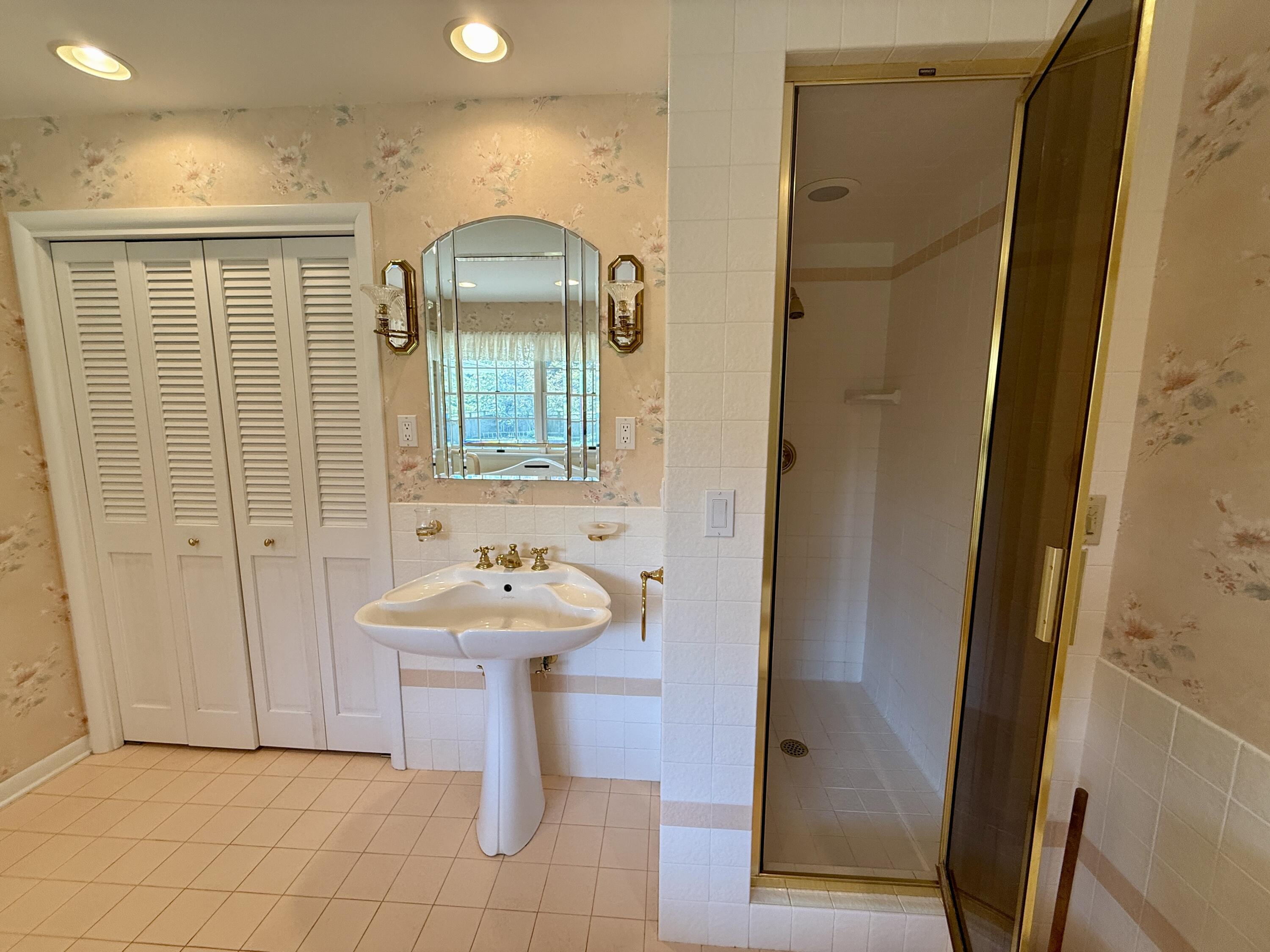 3007 Lakeshore Drive Fennville MI 49408