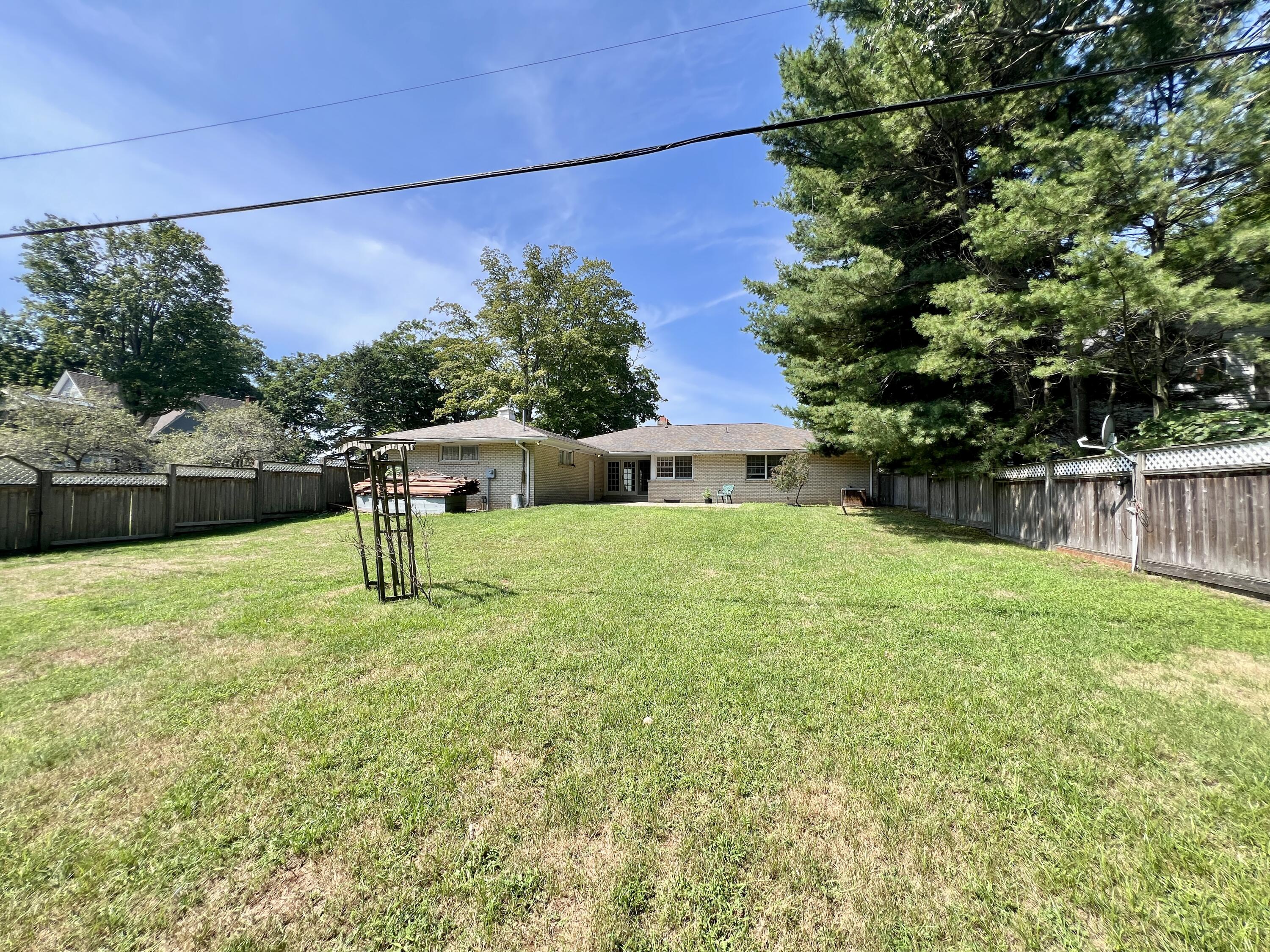 3007 Lakeshore Drive Fennville MI 49408