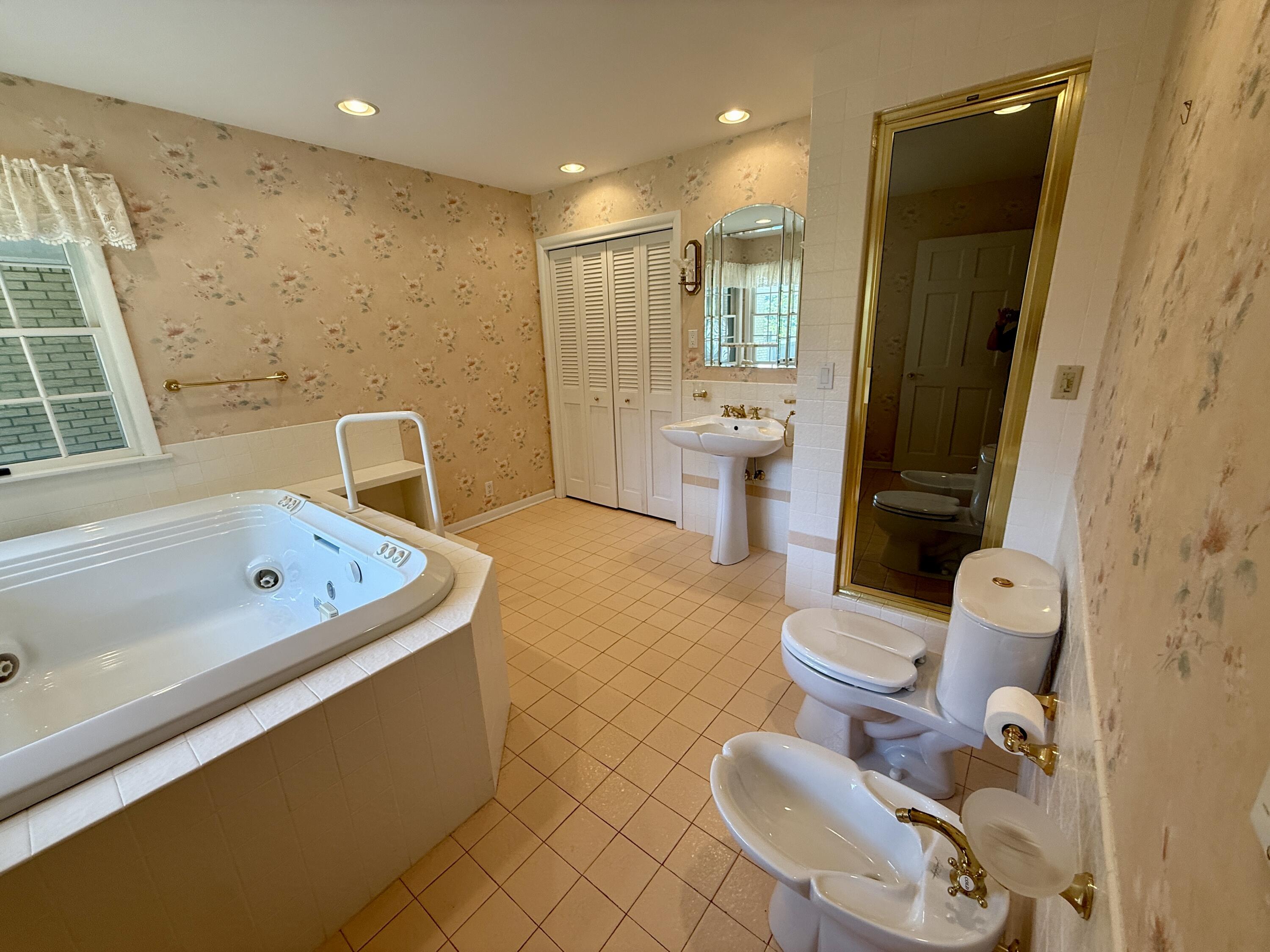 3007 Lakeshore Drive Fennville MI 49408