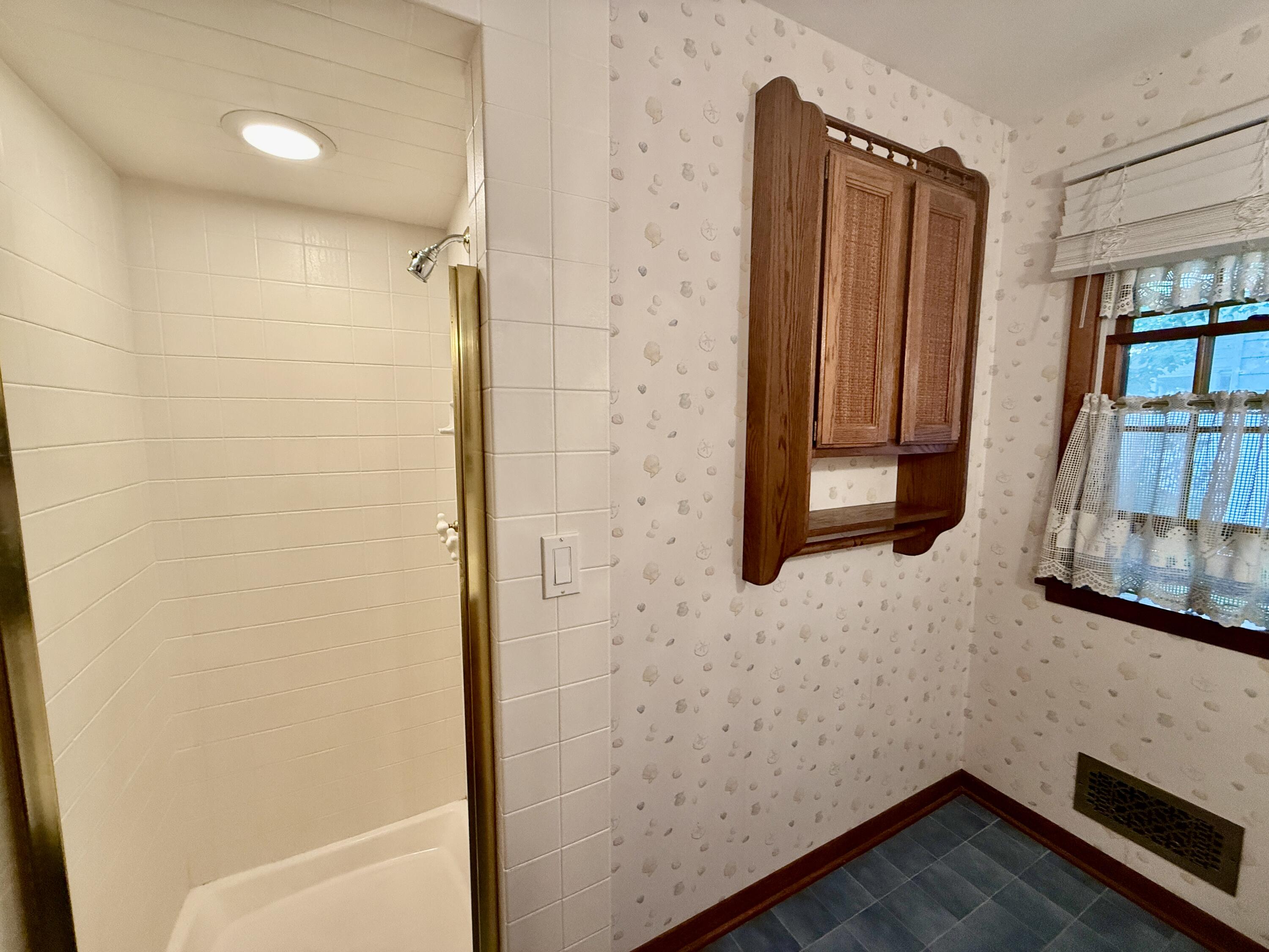 3007 Lakeshore Drive Fennville MI 49408