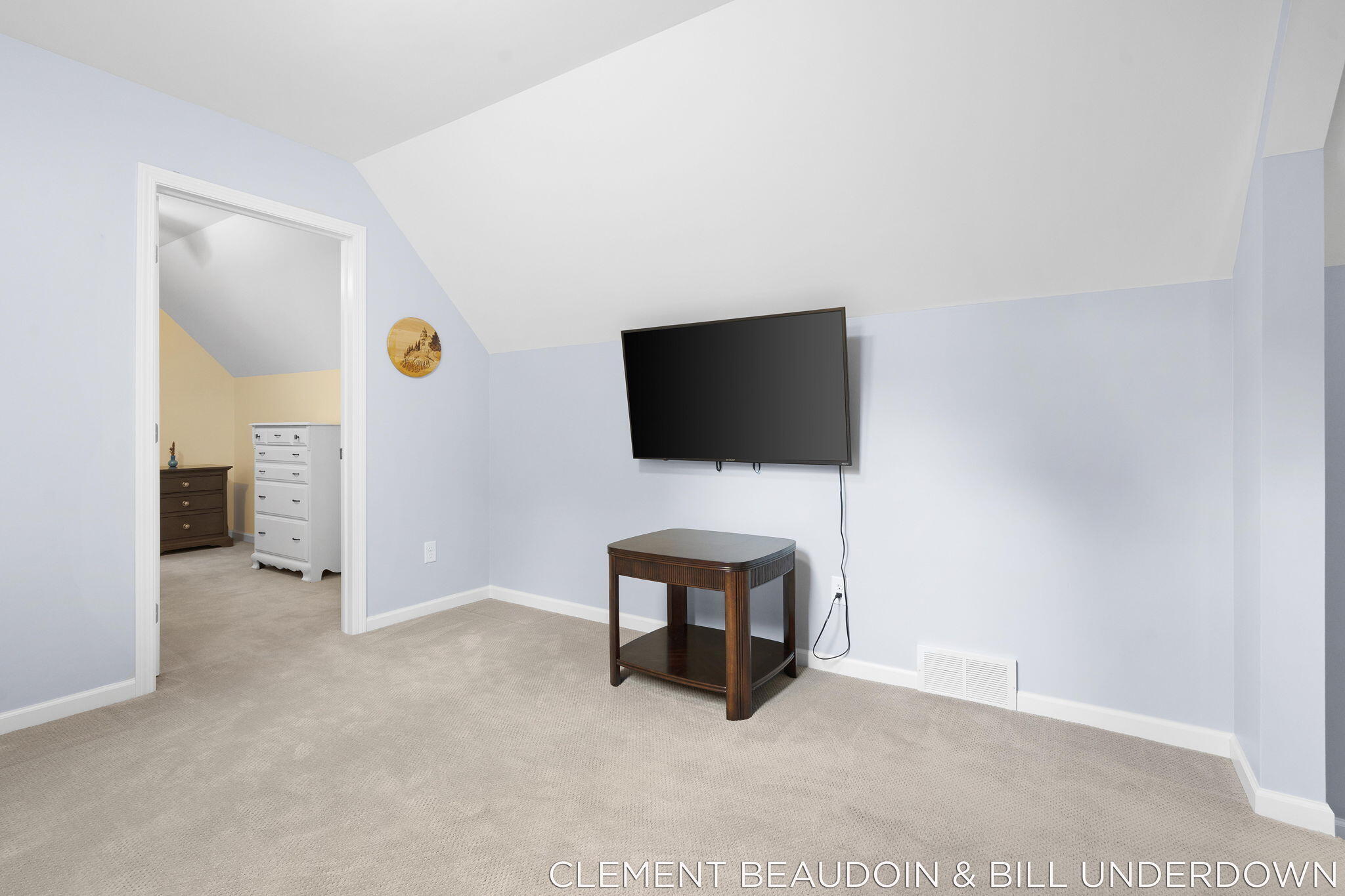 2339 Forest Trail Circle Fennville MI 49408