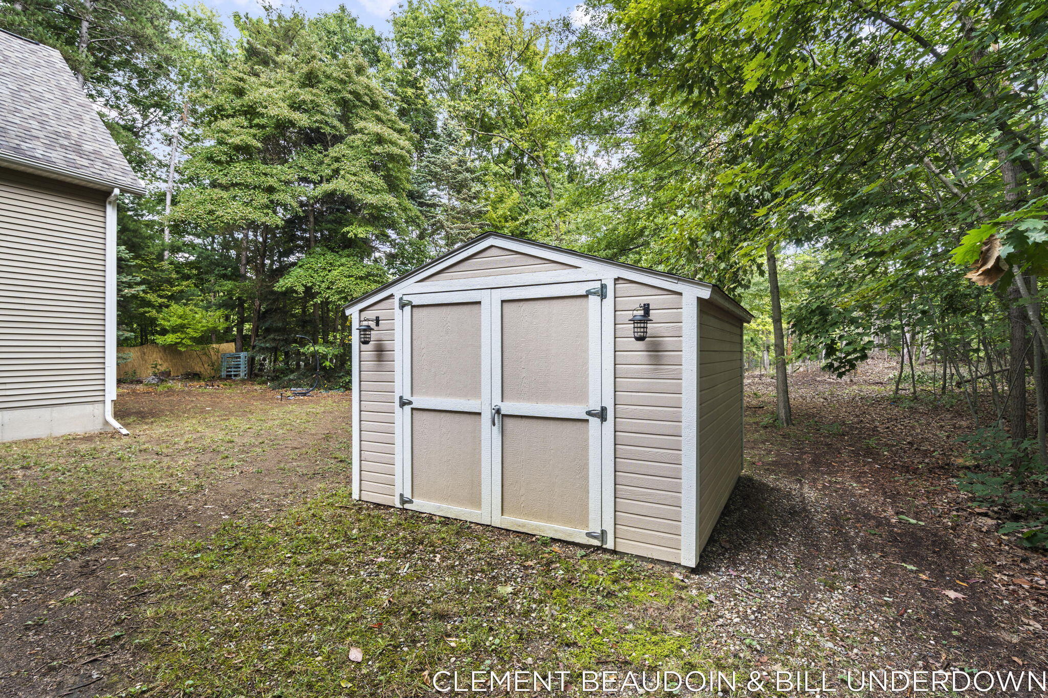 2339 Forest Trail Circle Fennville MI 49408