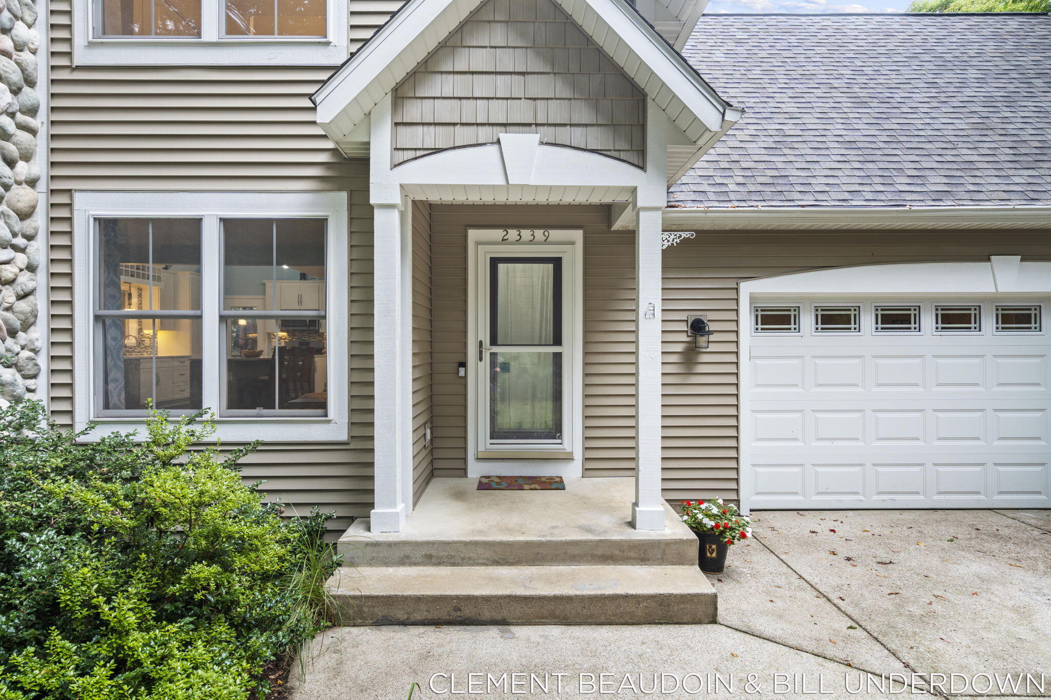 2339 Forest Trail Circle Fennville MI 49408