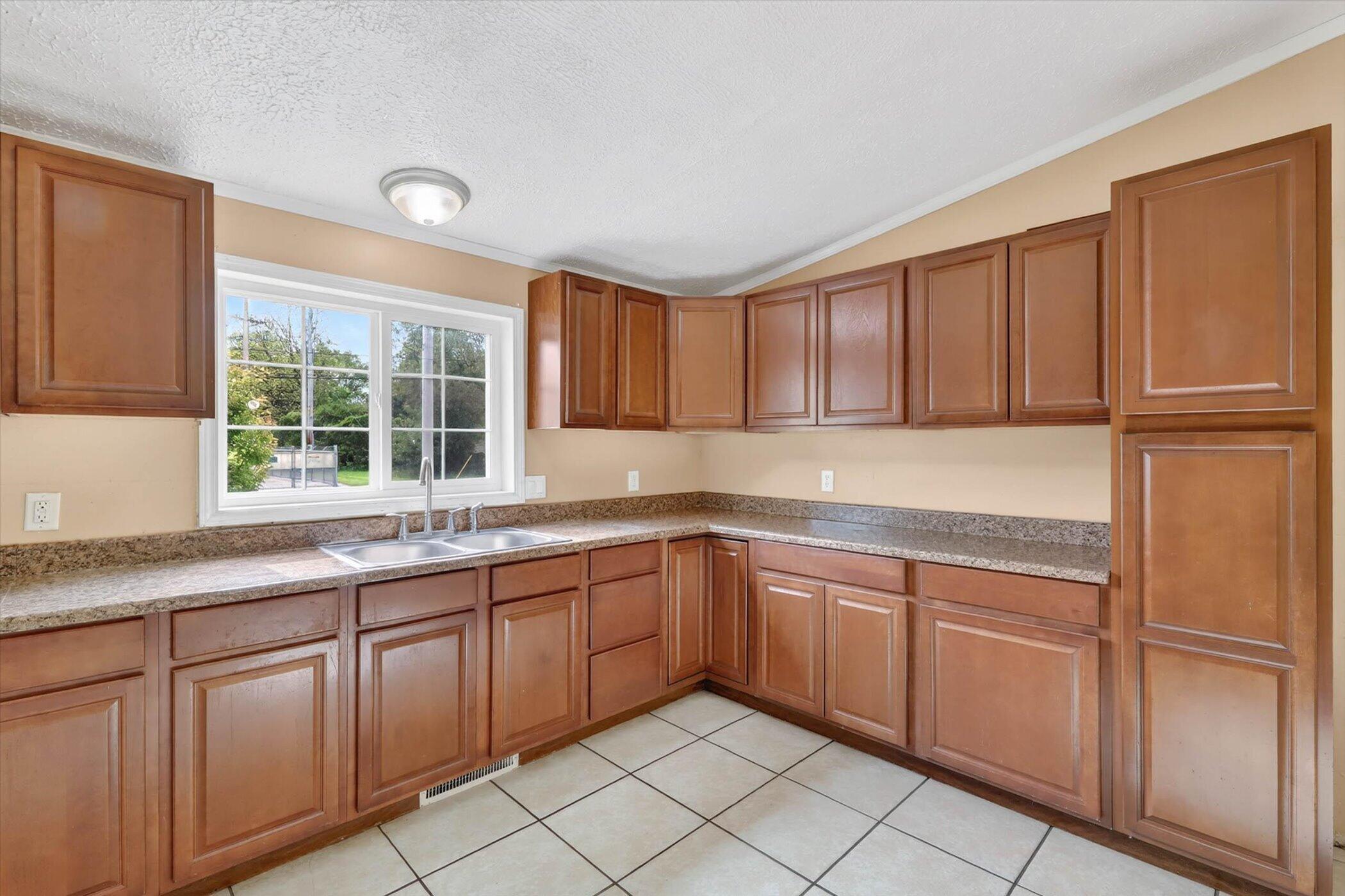 1809 Sunnyside Drive Kalamazoo MI 49048