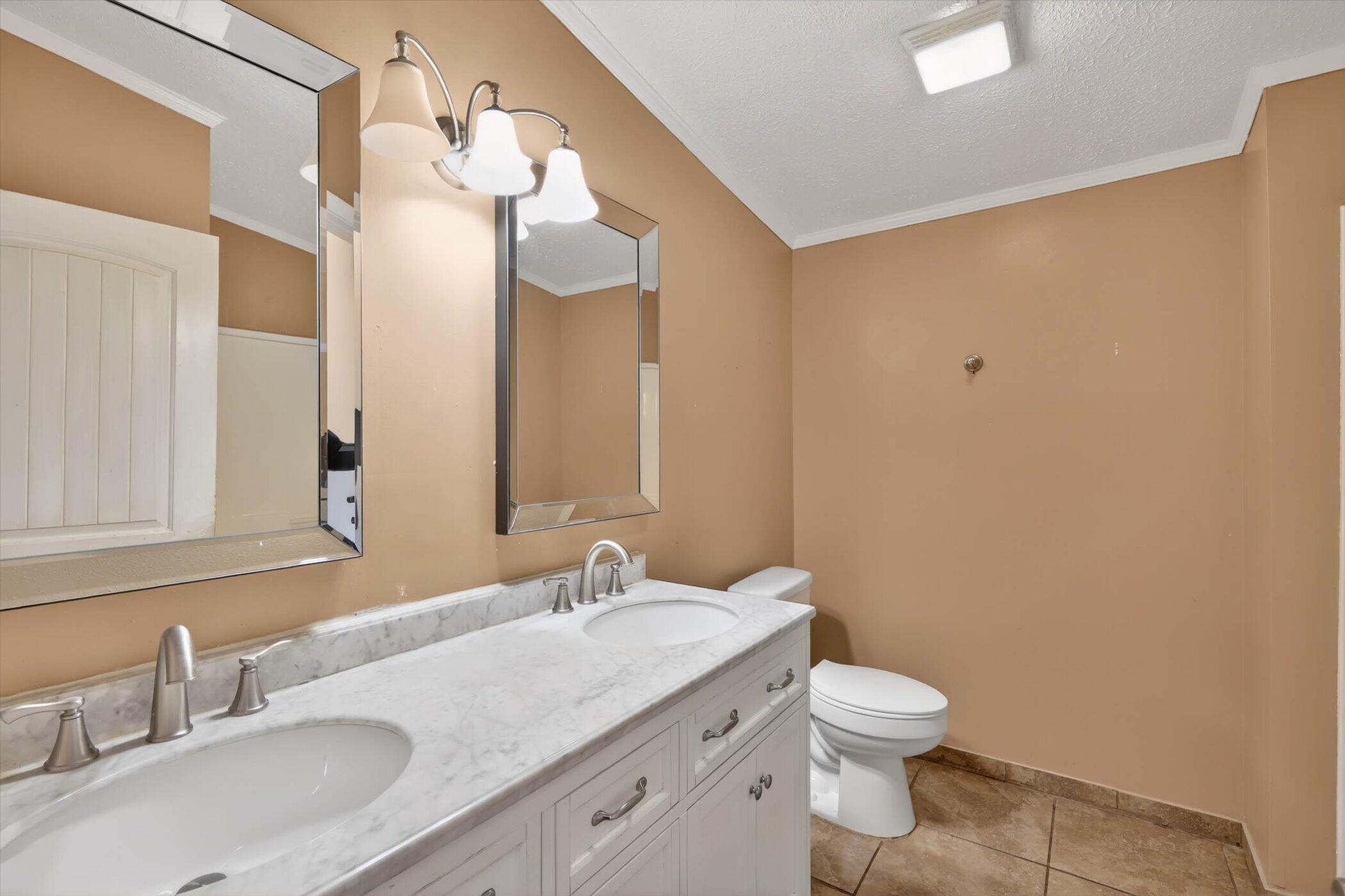 1809 Sunnyside Drive Kalamazoo MI 49048