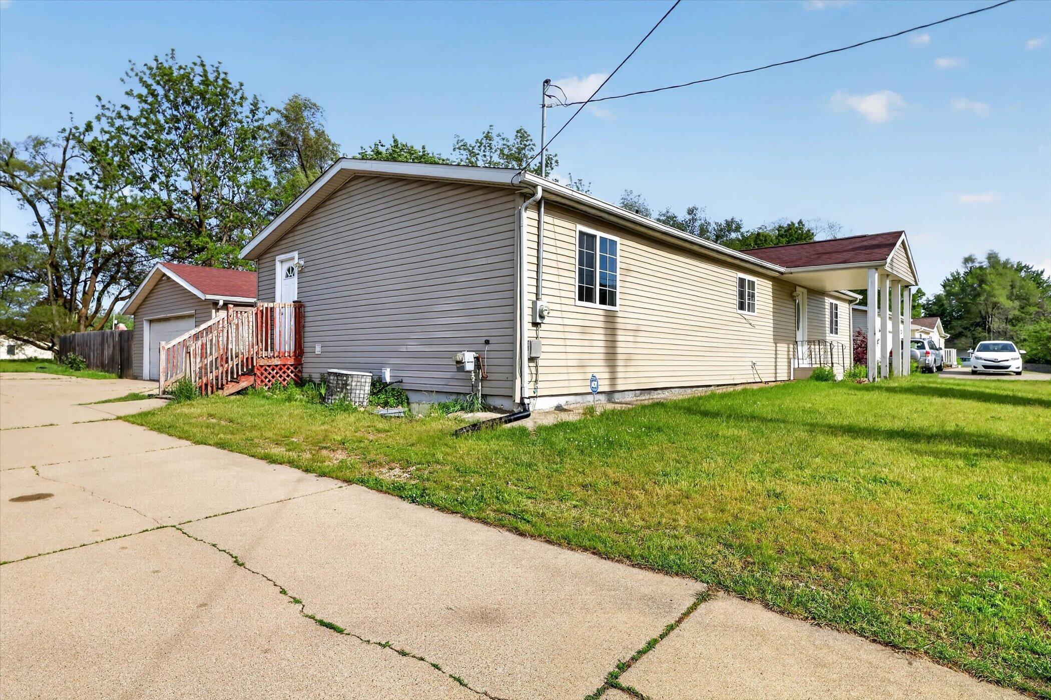 1809 Sunnyside Drive Kalamazoo MI 49048