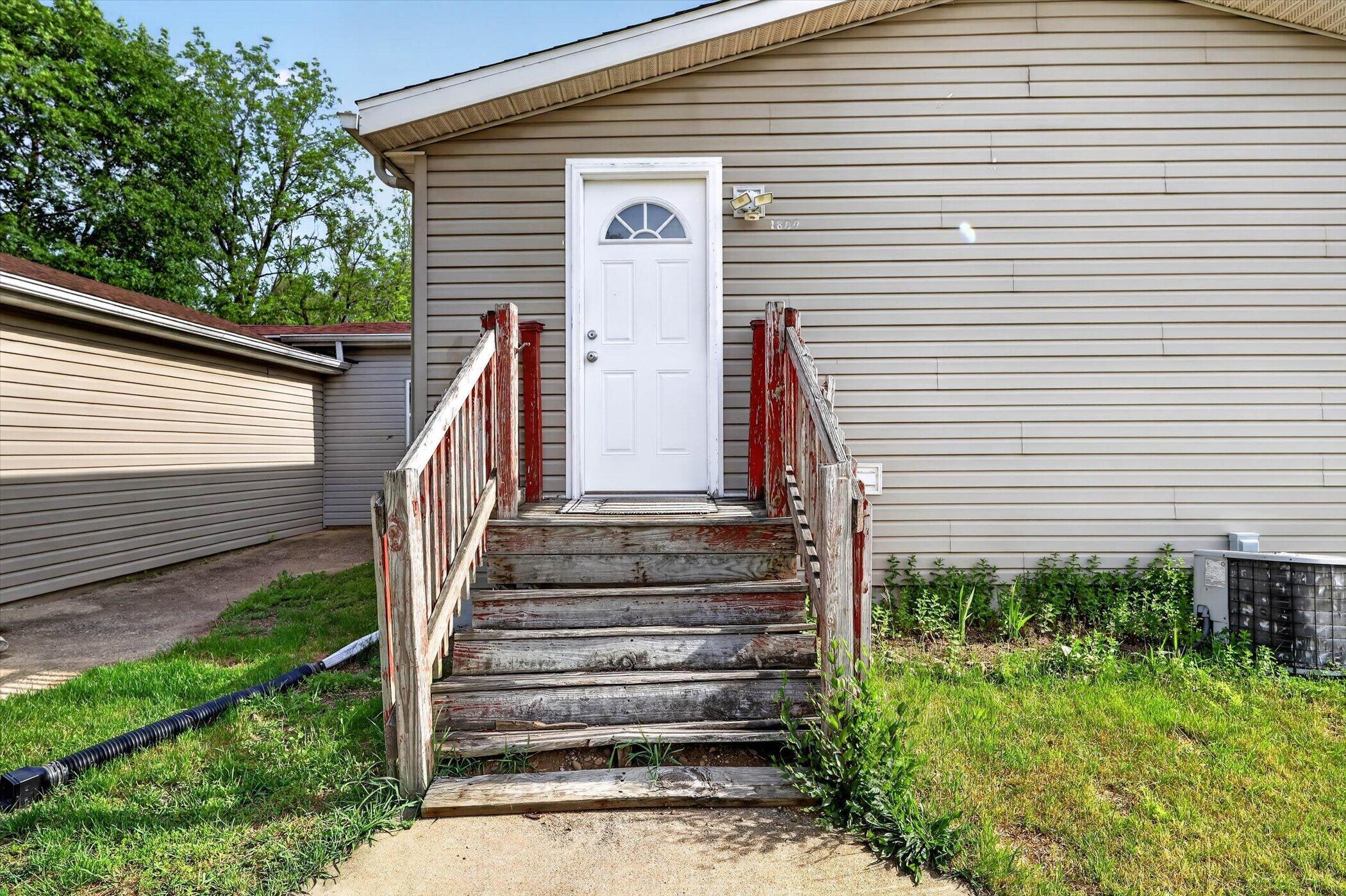 1809 Sunnyside Drive Kalamazoo MI 49048