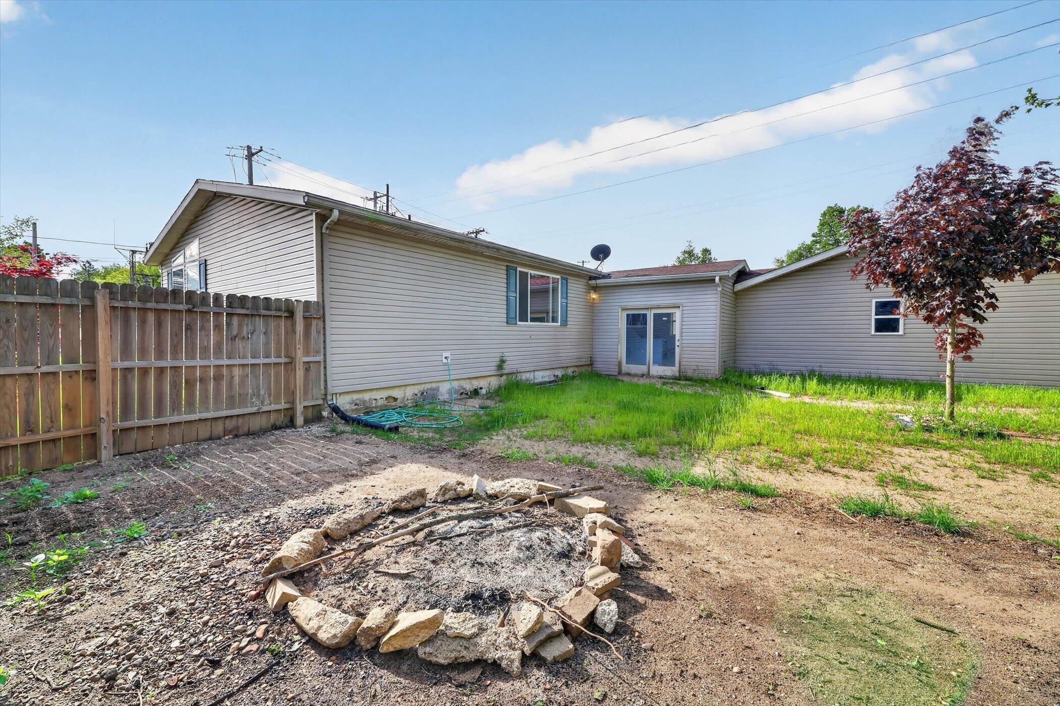 1809 Sunnyside Drive Kalamazoo MI 49048