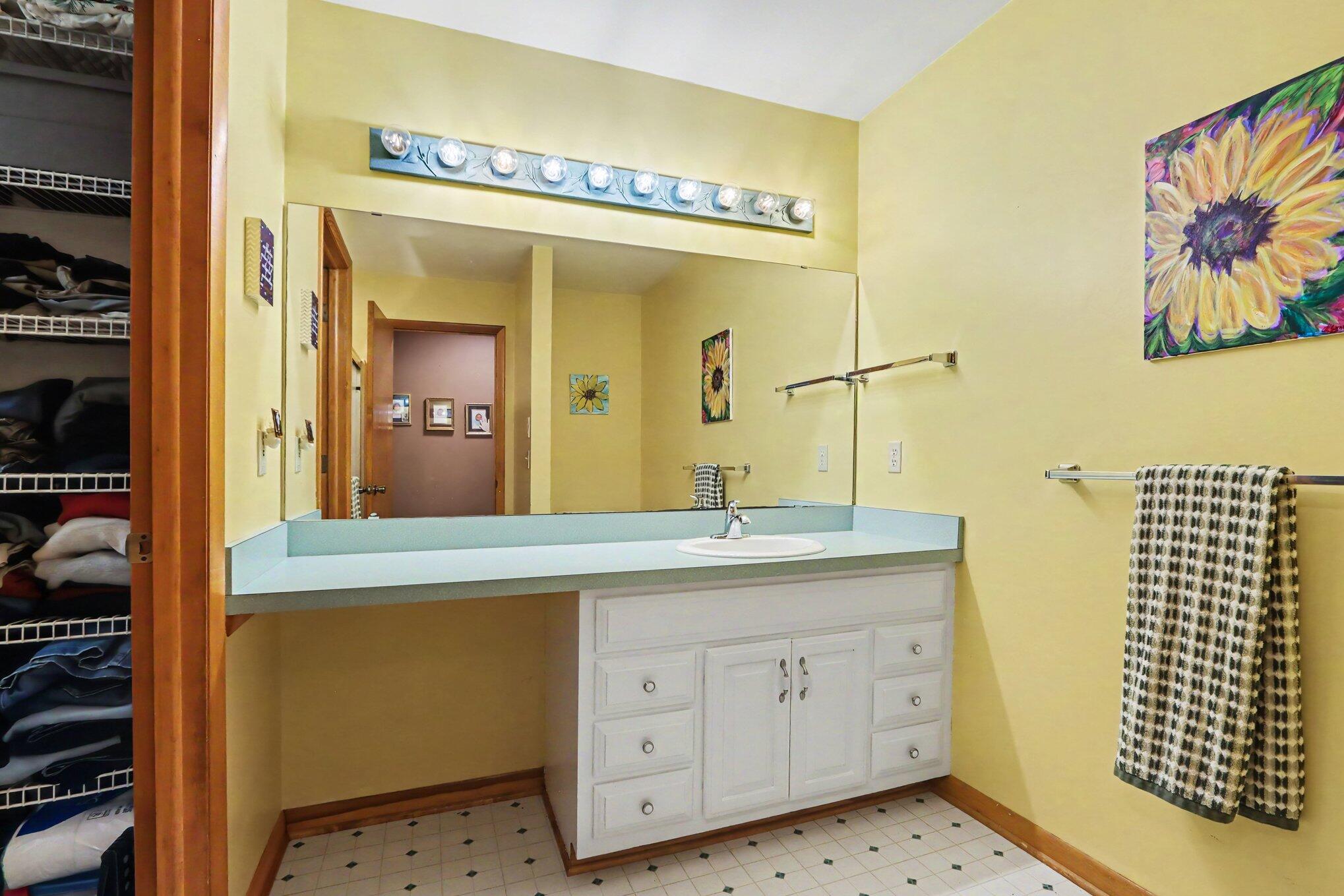6800 Springbrook Lane Kalamazoo MI 49004