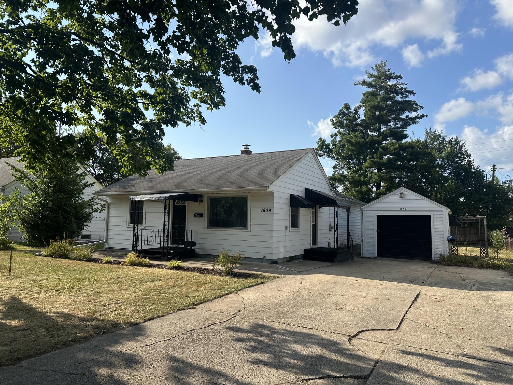 1809 Fulton Street Kalamazoo MI 49001