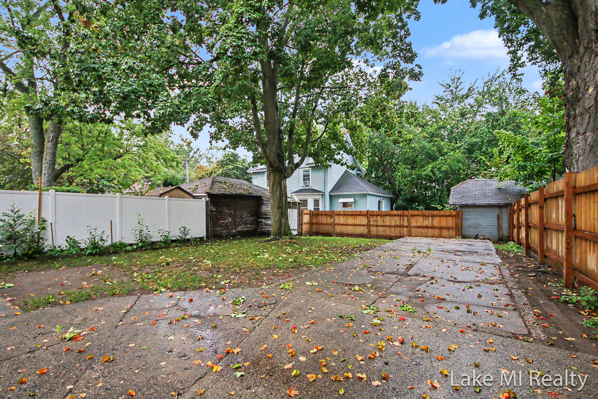 851 Kalamazoo Avenue SE Grand Rapids MI 49507