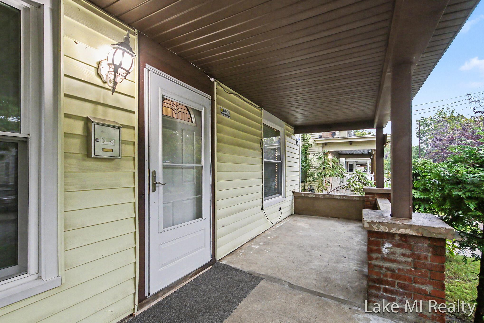 851 Kalamazoo Avenue SE Grand Rapids MI 49507
