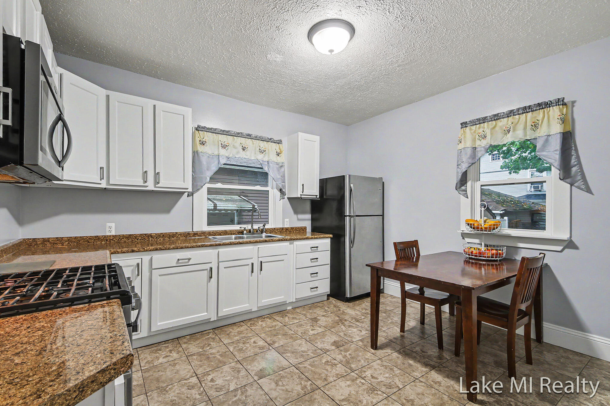 851 Kalamazoo Avenue SE Grand Rapids MI 49507