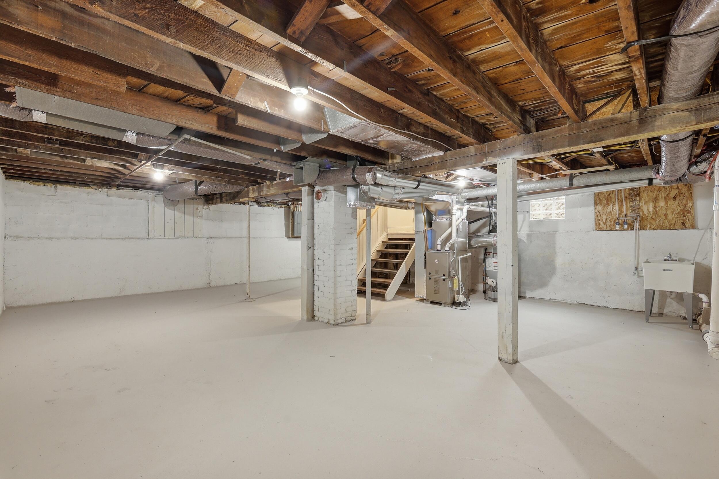 1317 John Street Kalamazoo MI 49001