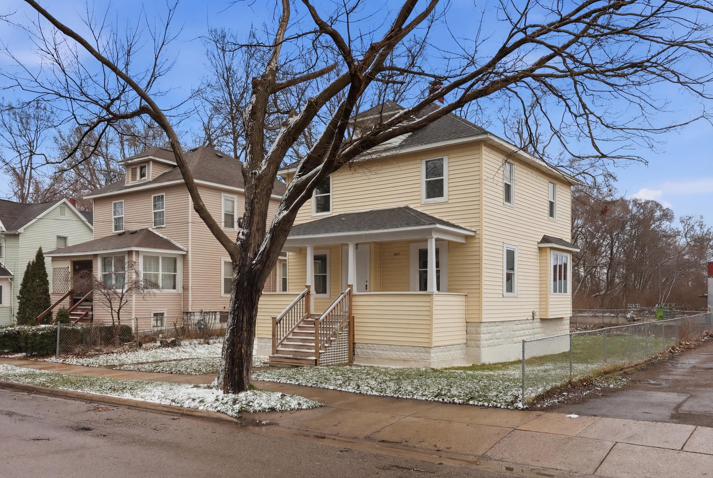 1317 John Street Kalamazoo MI 49001