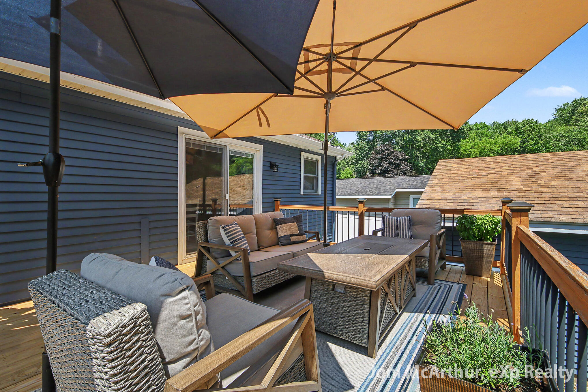 238 Childsdale Avenue NE Rockford MI 49341