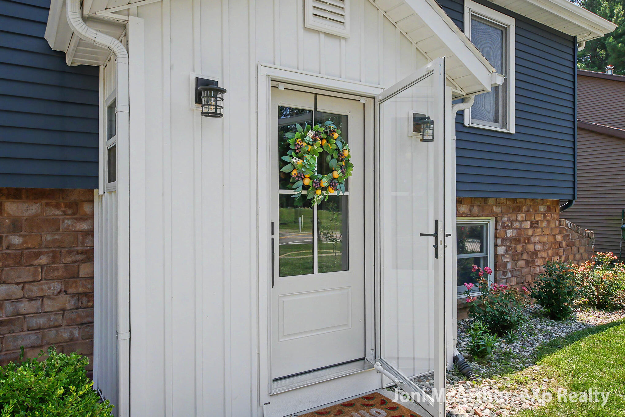 238 Childsdale Avenue NE Rockford MI 49341