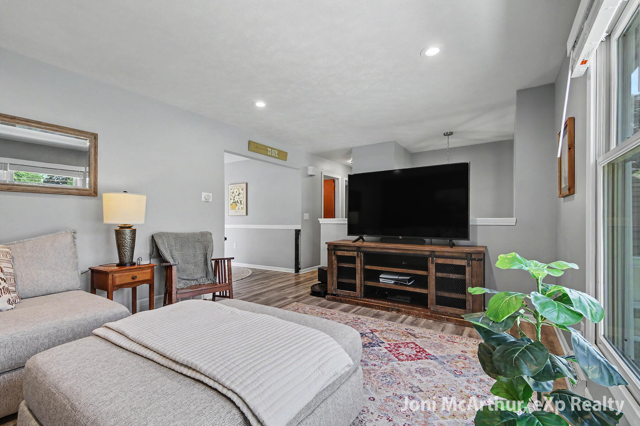 238 Childsdale Avenue NE Rockford MI 49341