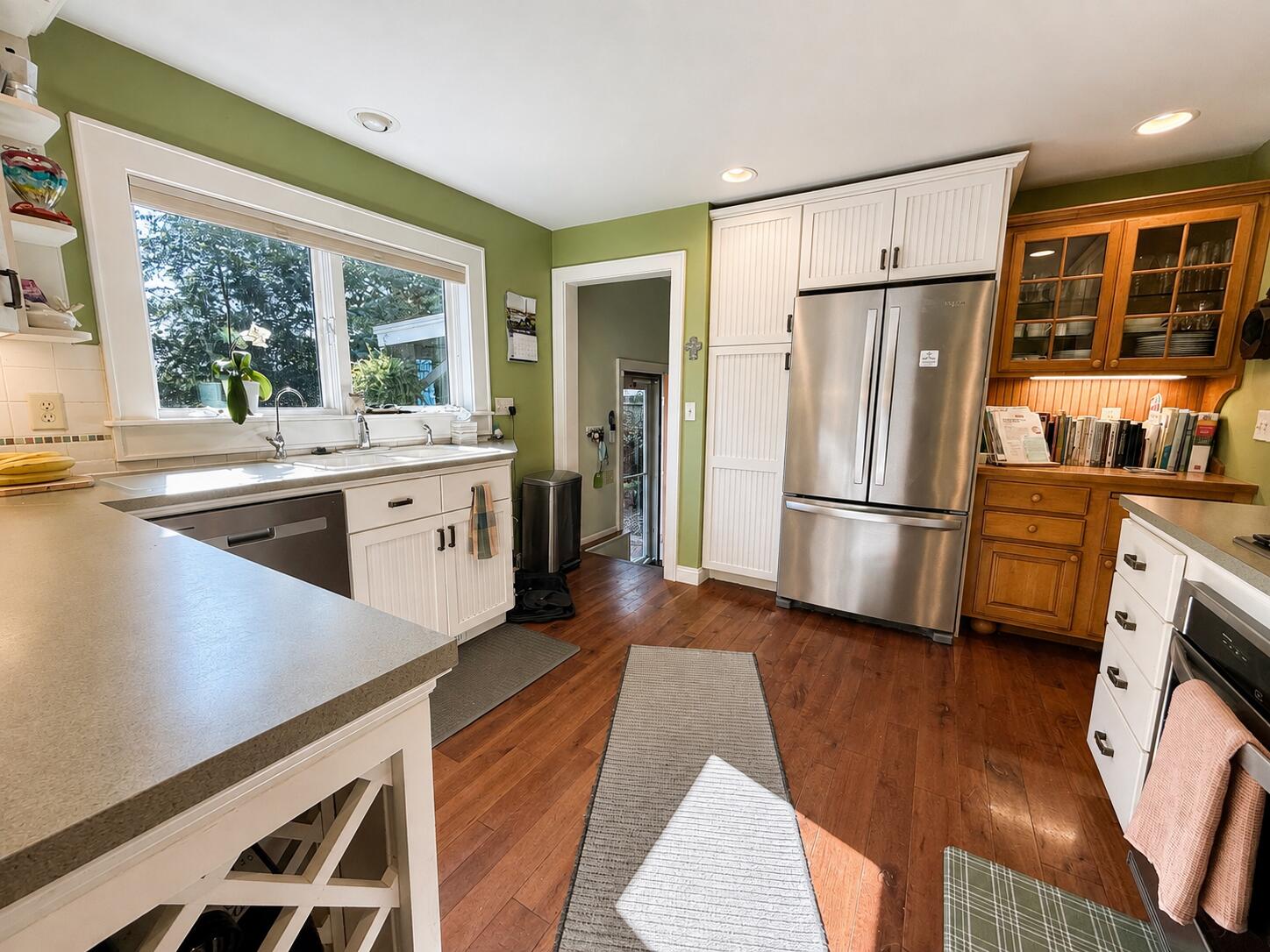 937 Farrell Avenue Kalamazoo MI 49006