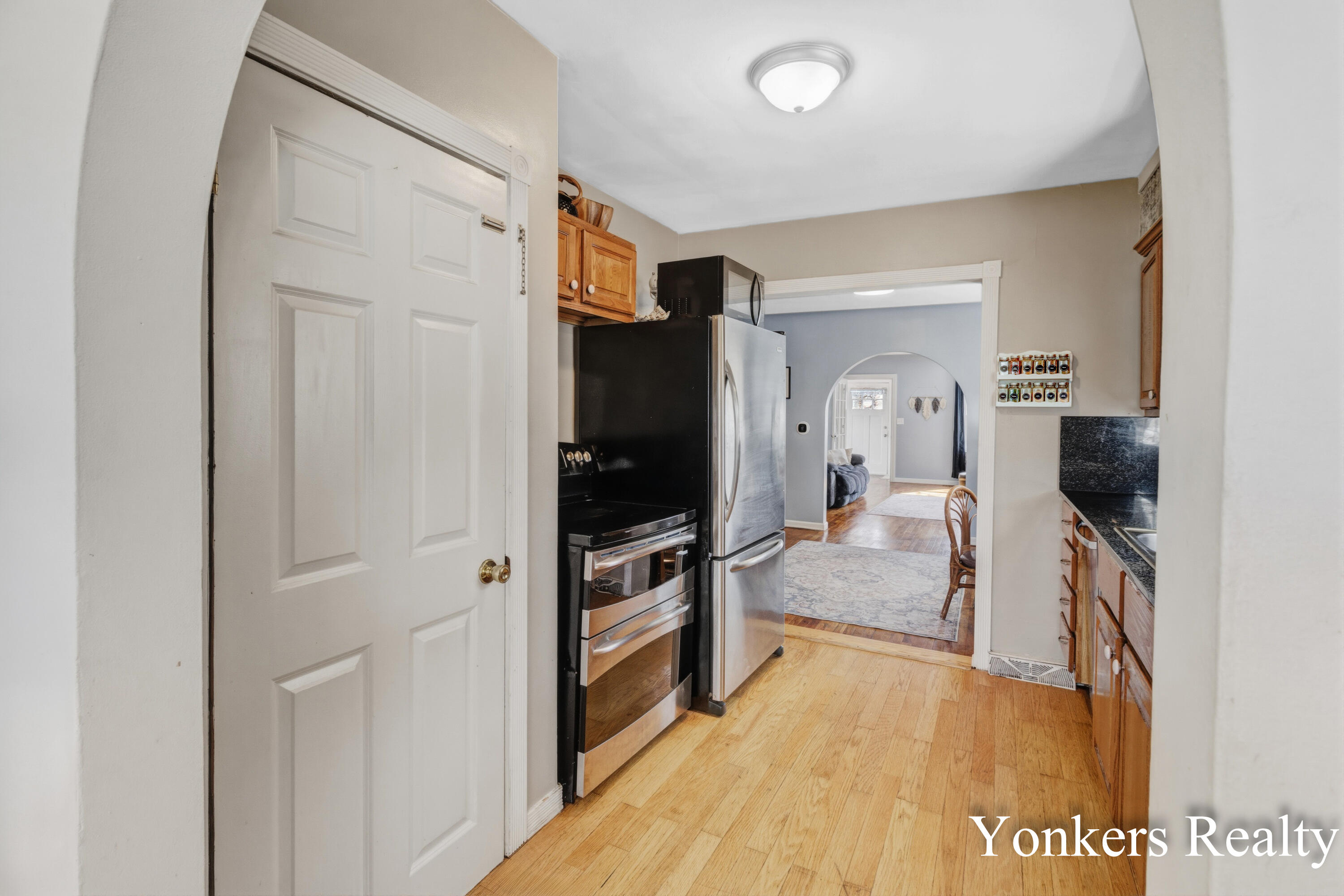 1233 Diamond Avenue NE Grand Rapids MI 49505