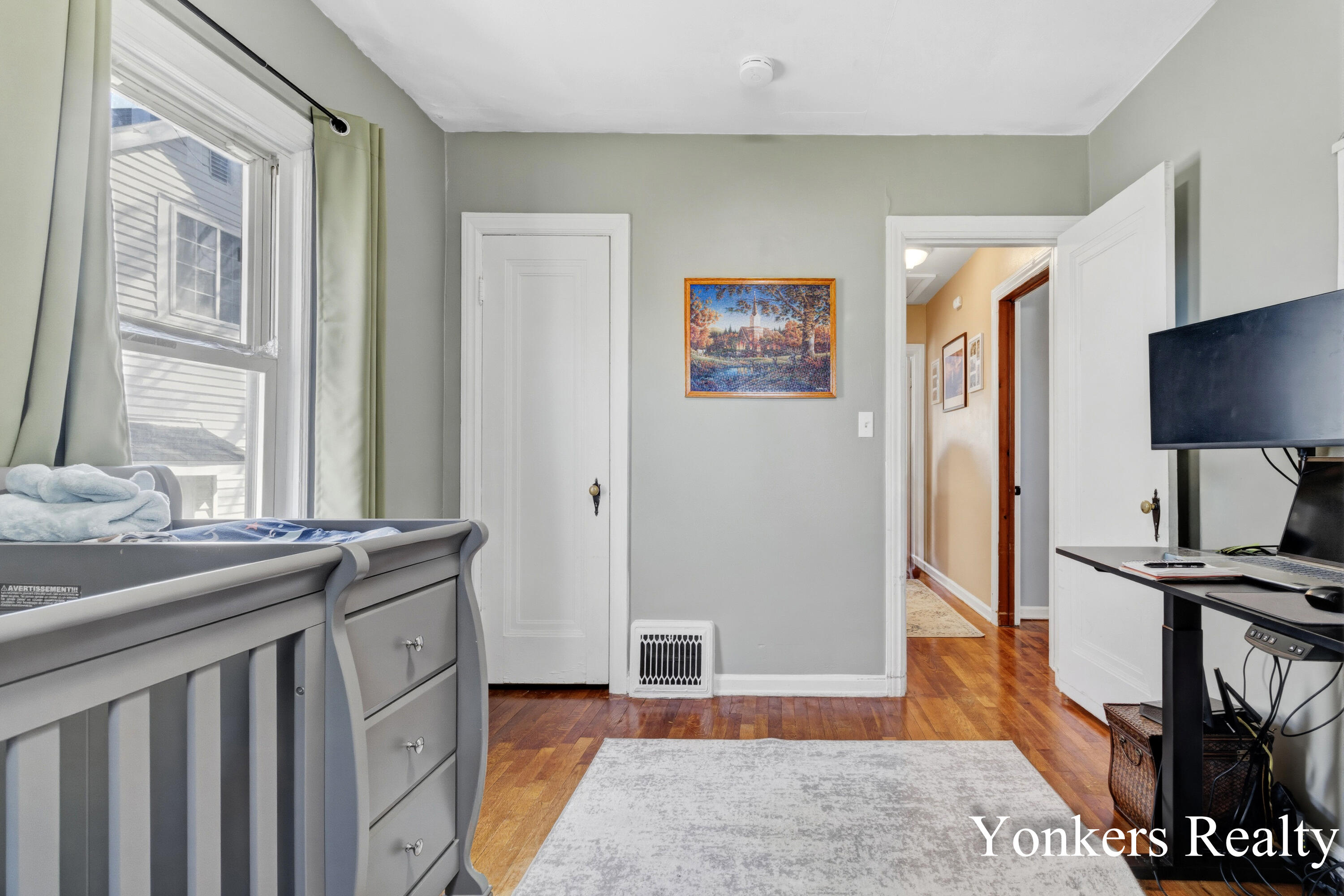 1233 Diamond Avenue NE Grand Rapids MI 49505