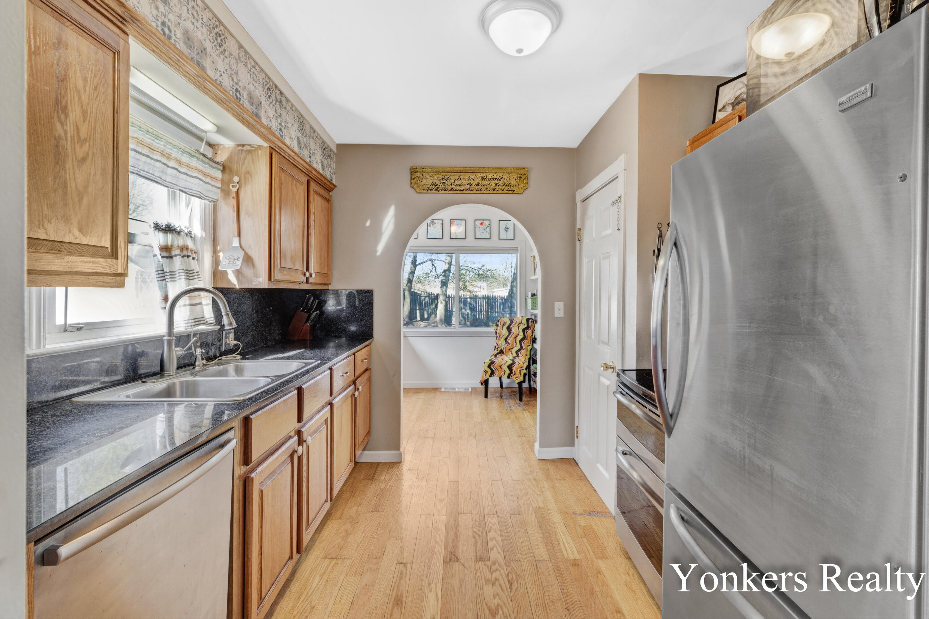 1233 Diamond Avenue NE Grand Rapids MI 49505
